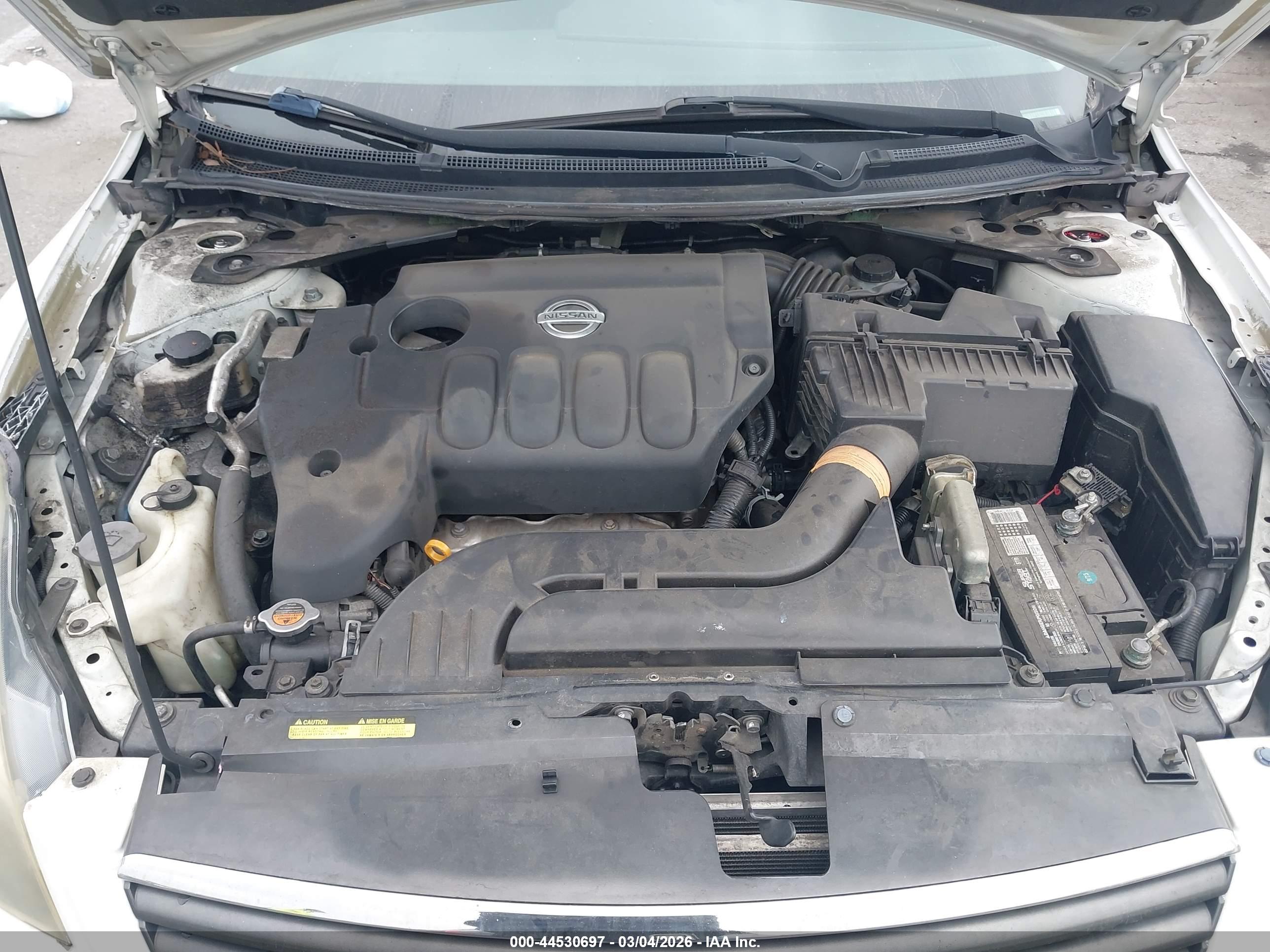 NISSAN ALTIMA image 10