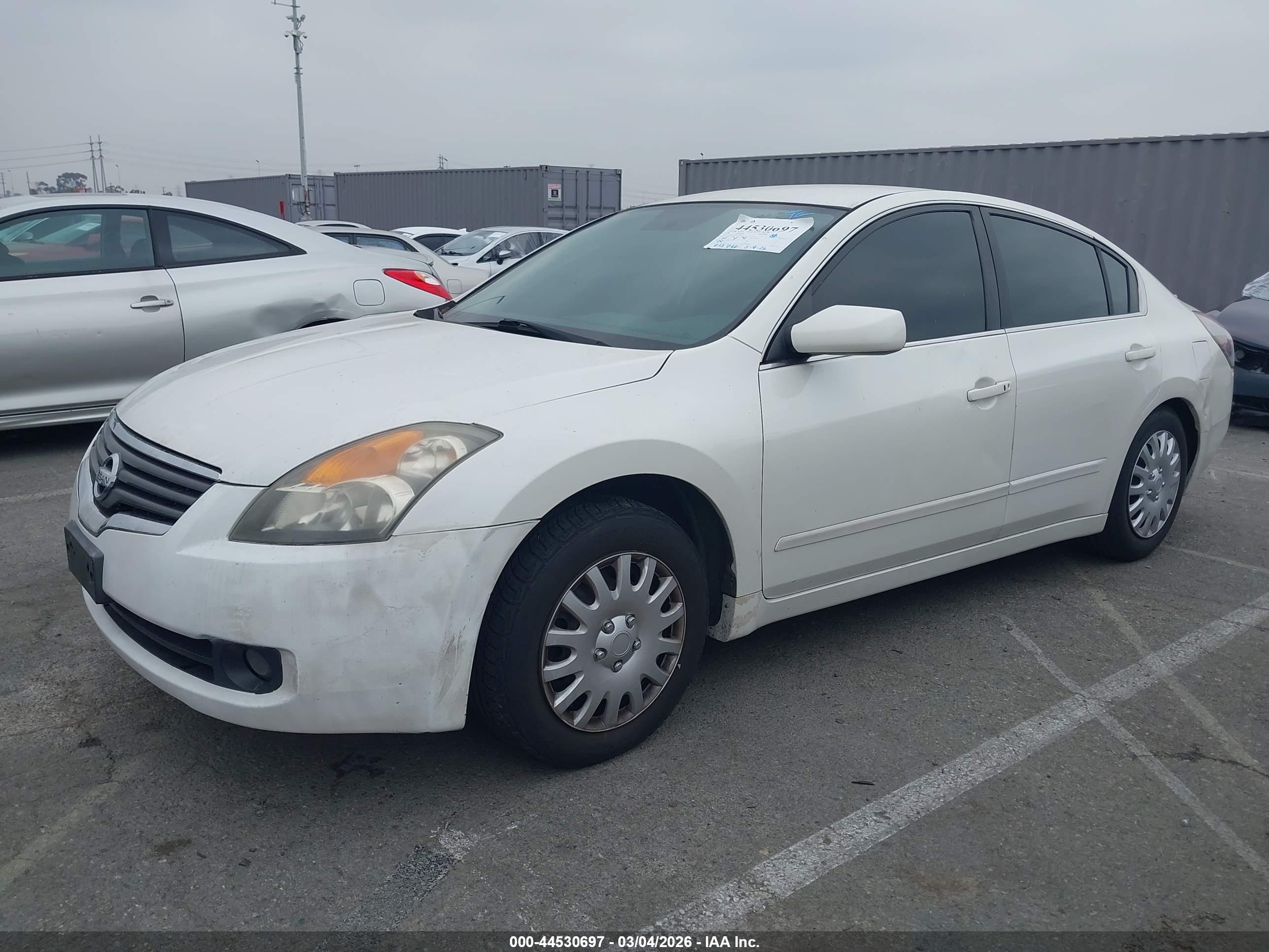 NISSAN ALTIMA image 2