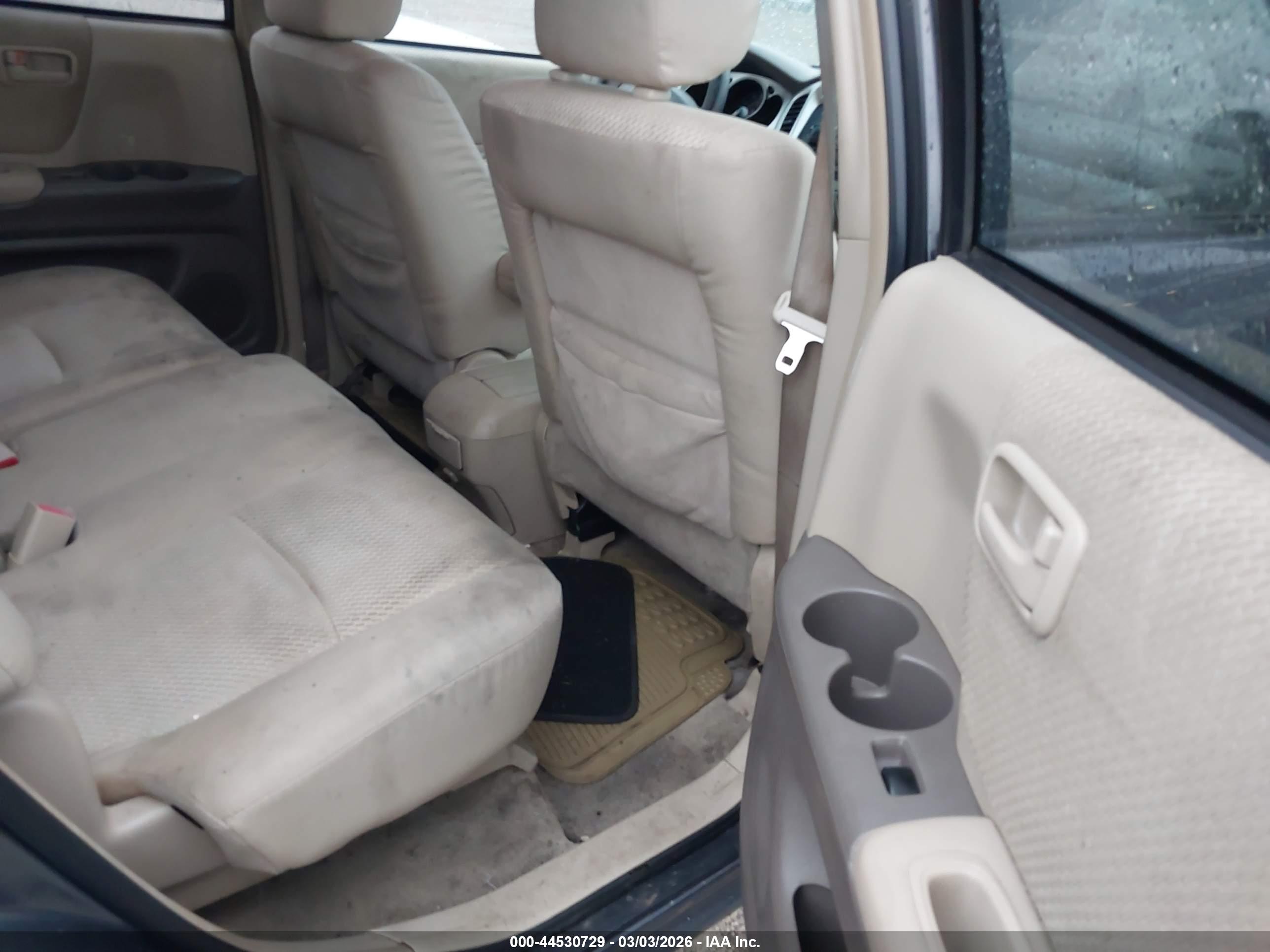 TOYOTA HIGHLANDER image 8