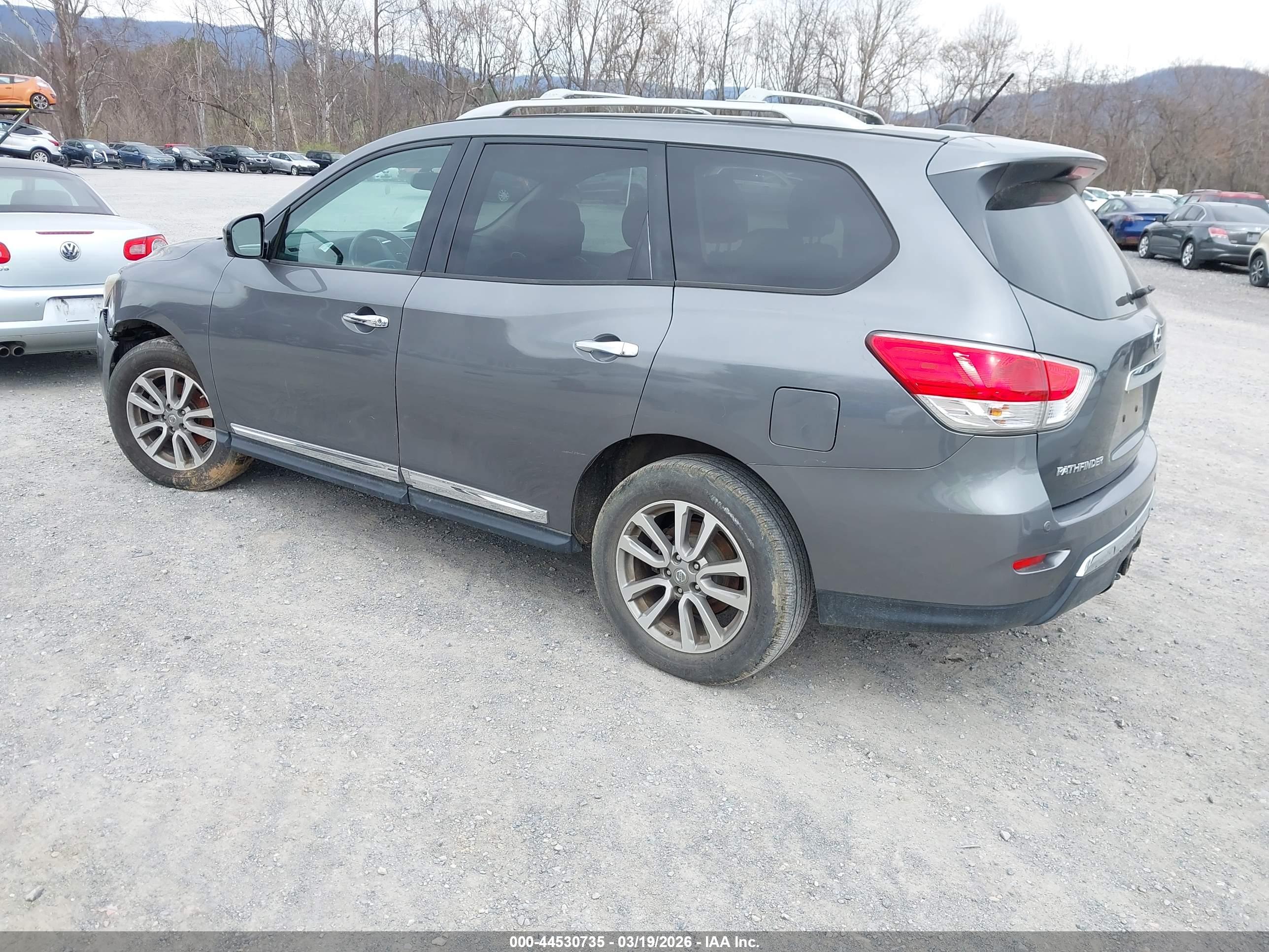 NISSAN PATHFINDER image 3