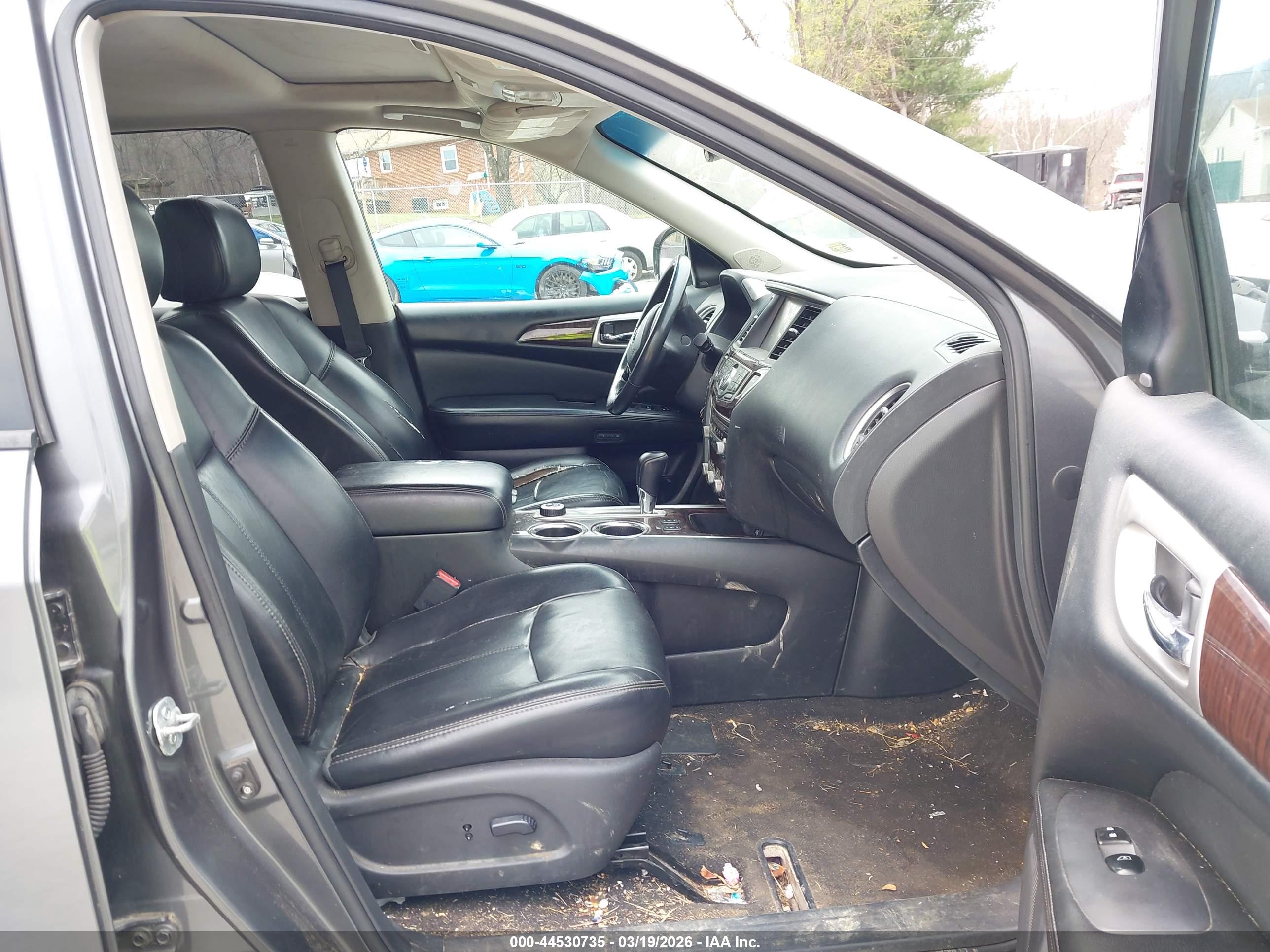 NISSAN PATHFINDER image 5