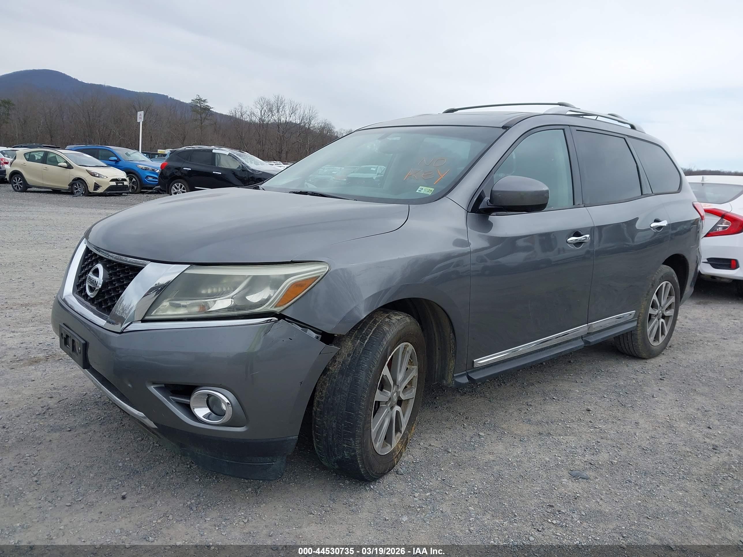 NISSAN PATHFINDER image 6