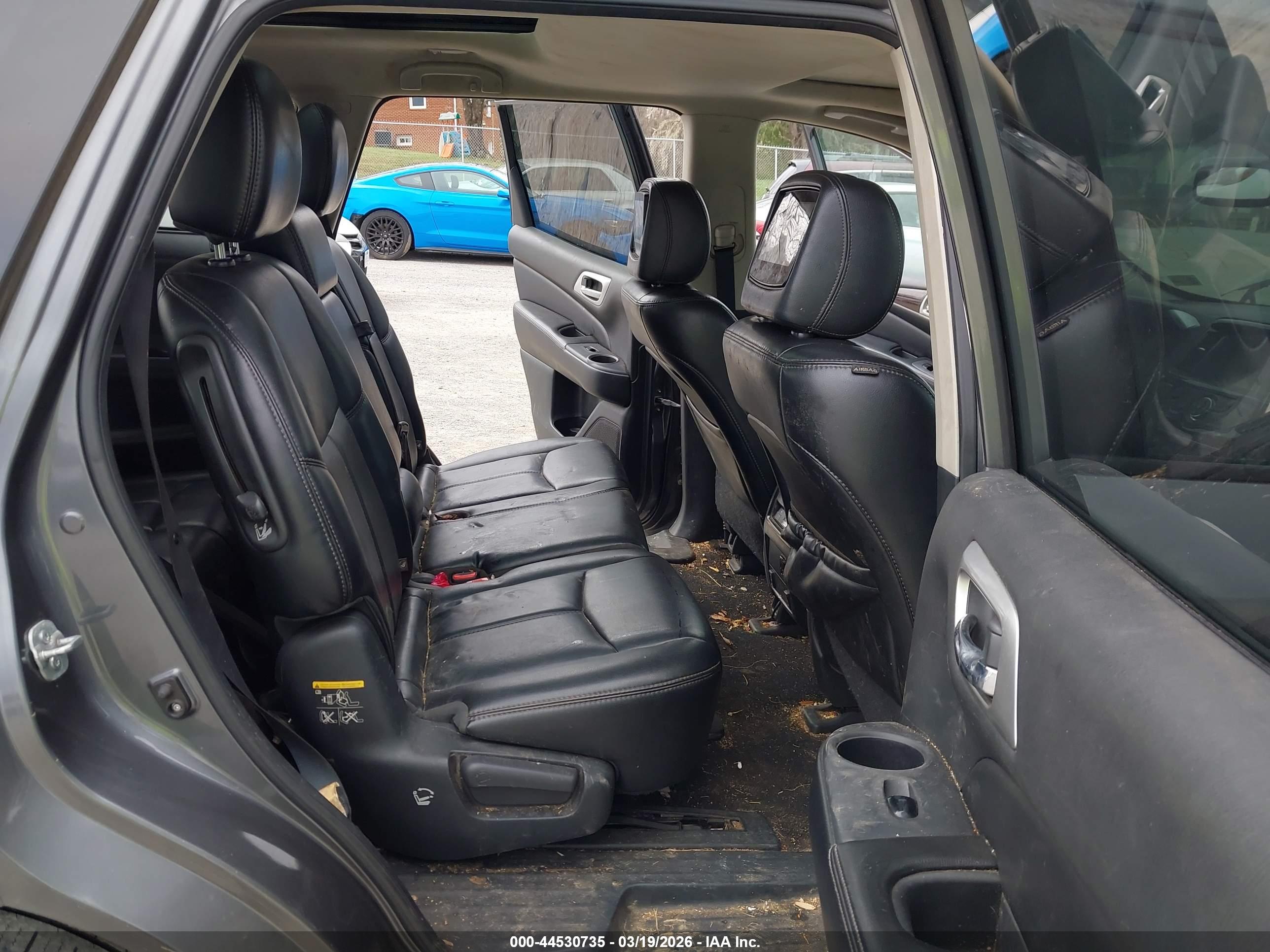 NISSAN PATHFINDER image 8