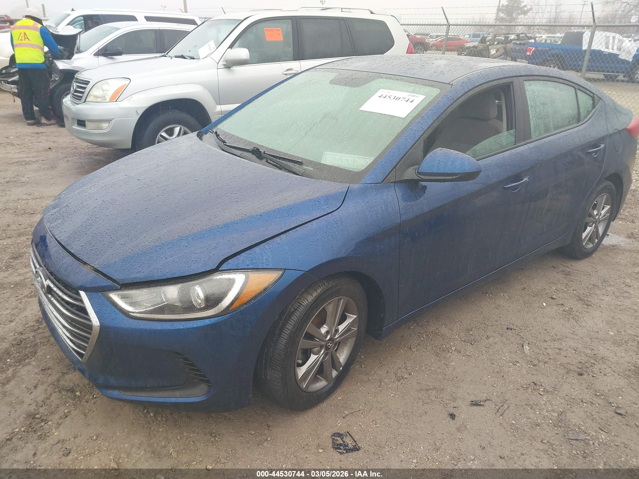 HYUNDAI ELANTRA image 2