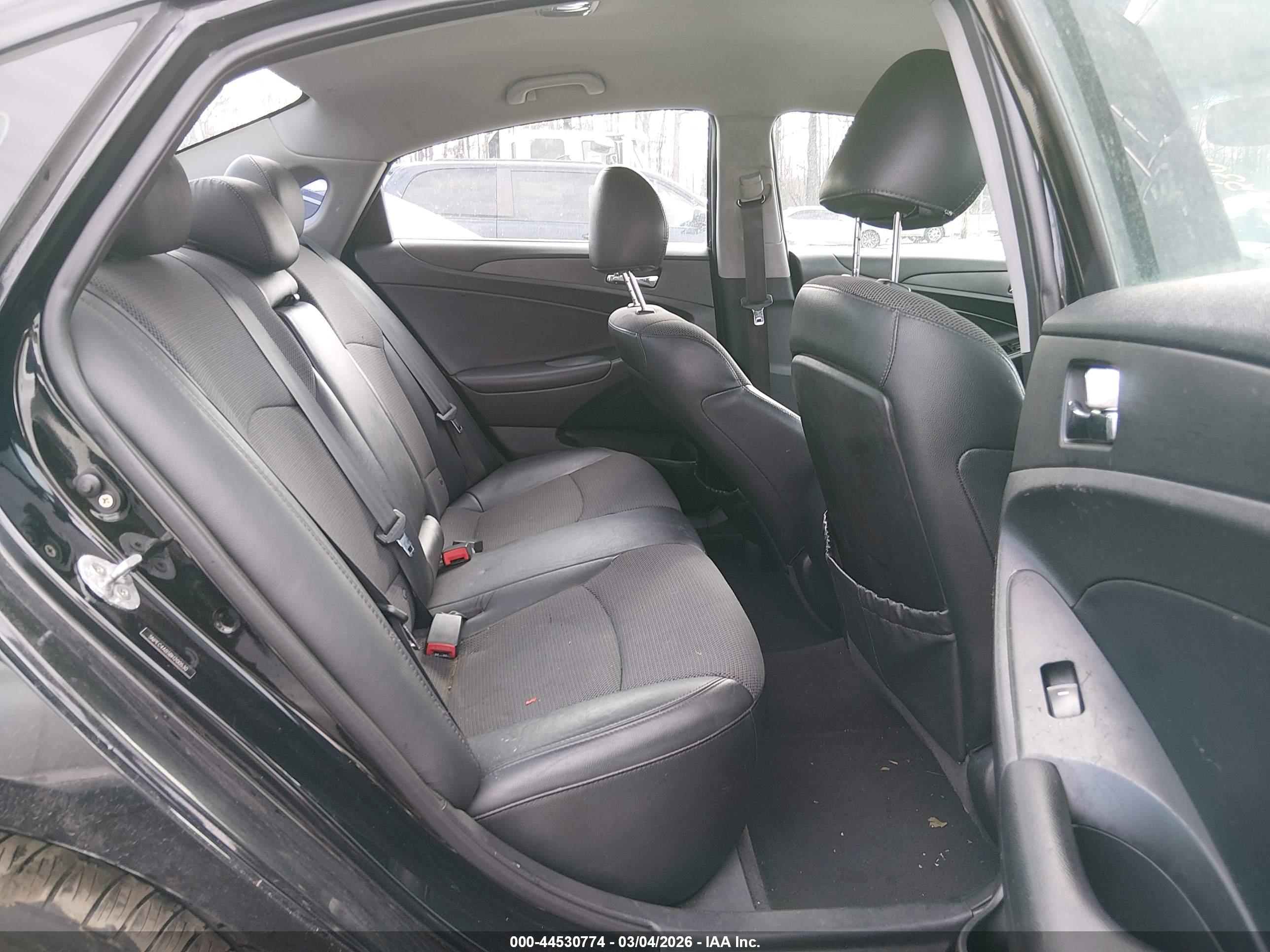 HYUNDAI SONATA image 8