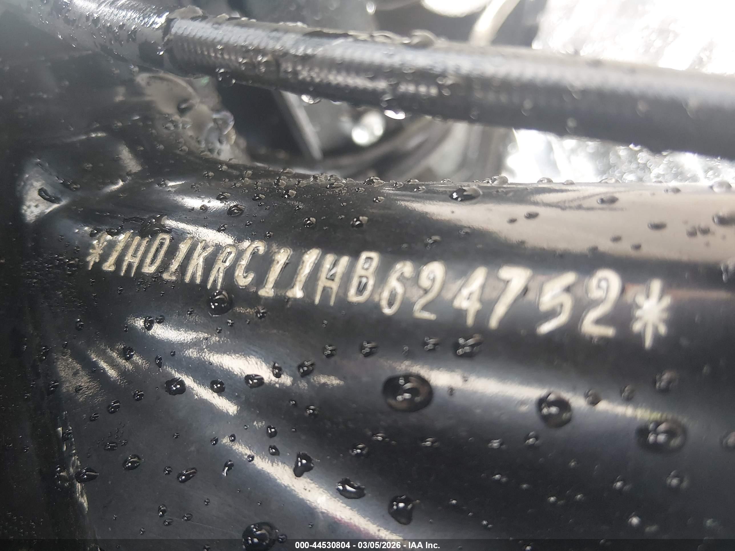 HARLEY-DAVIDSON FLHXS image 10