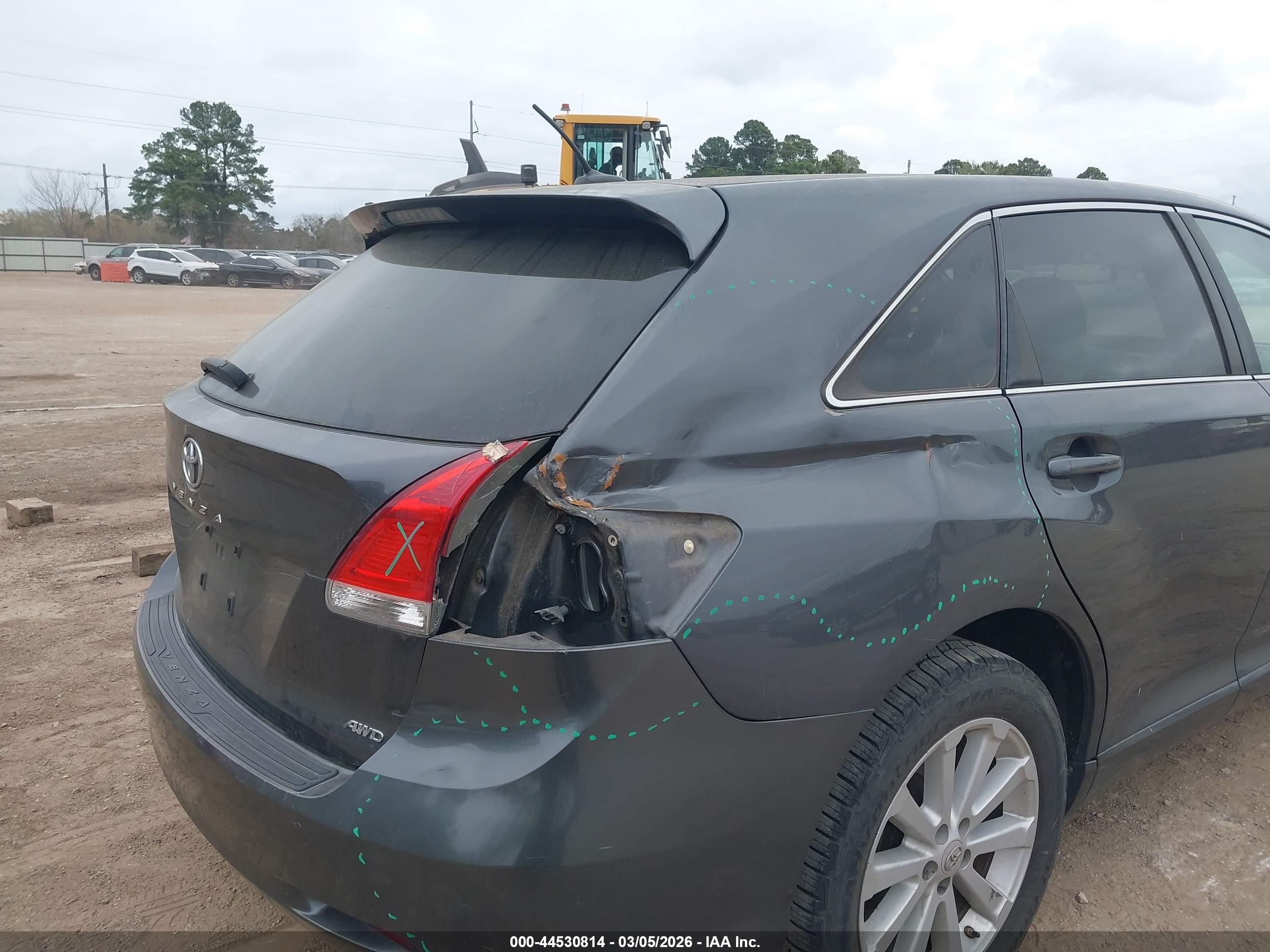 TOYOTA VENZA image 6
