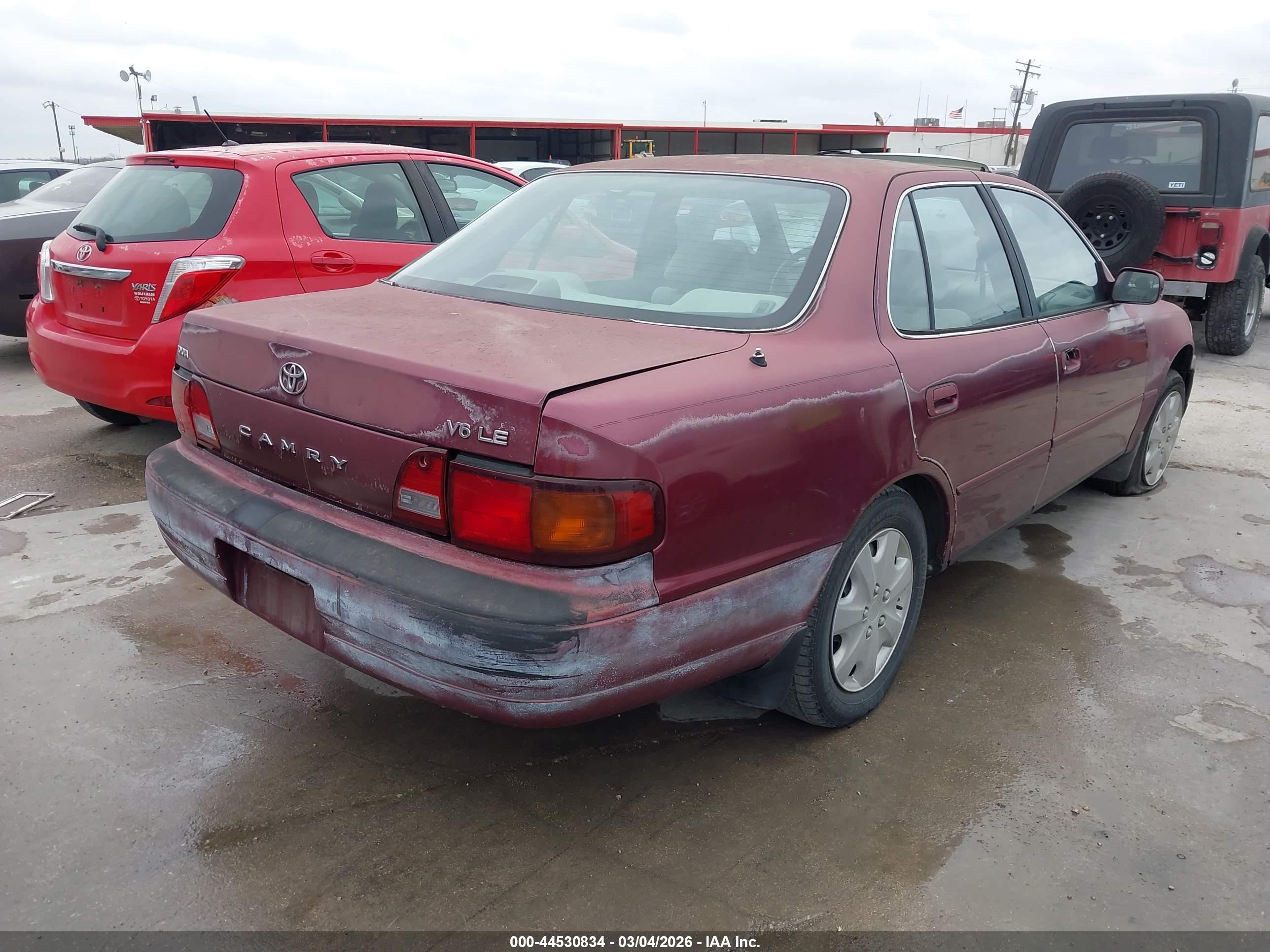 TOYOTA CAMRY image 4