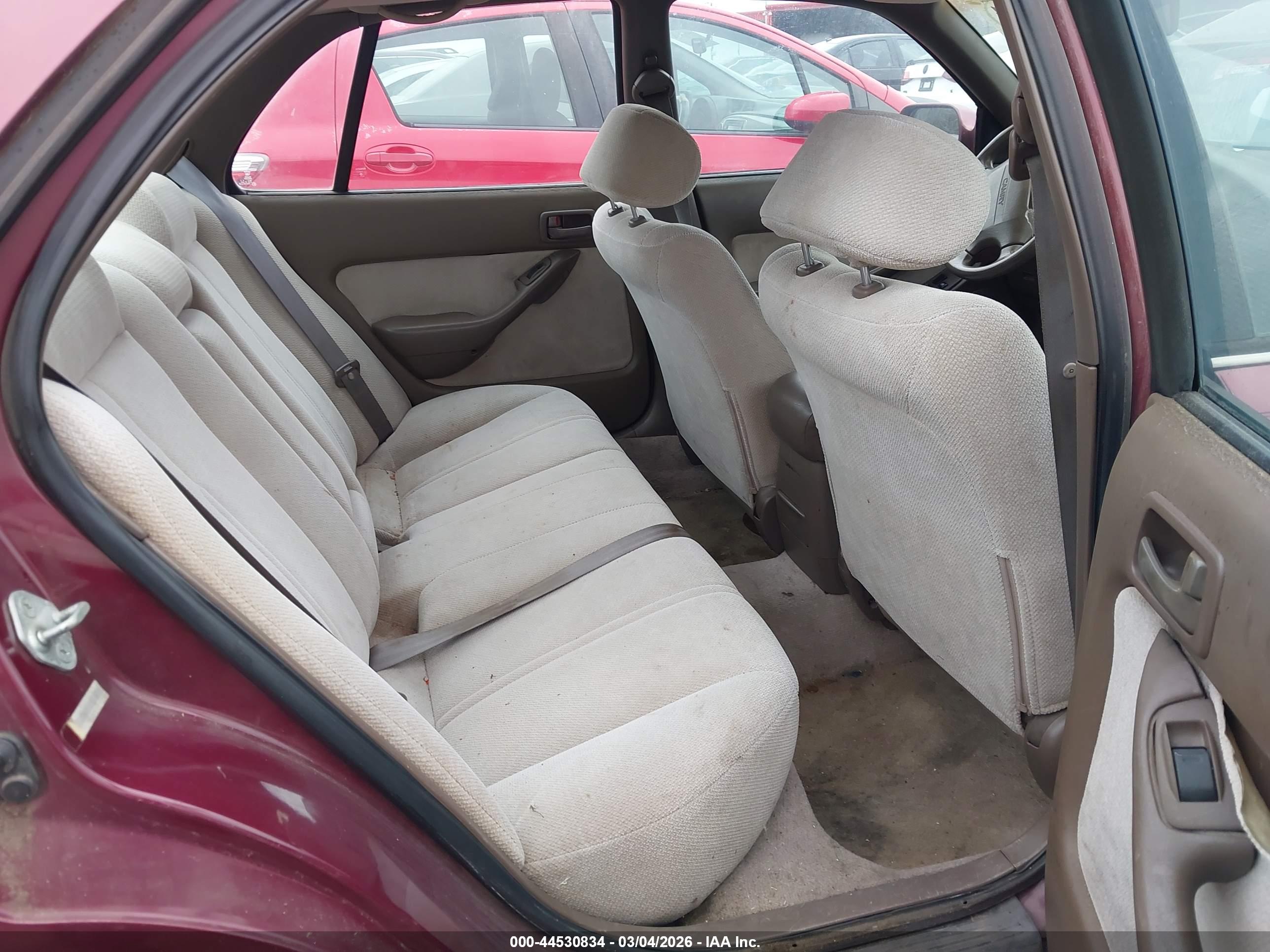 TOYOTA CAMRY image 8