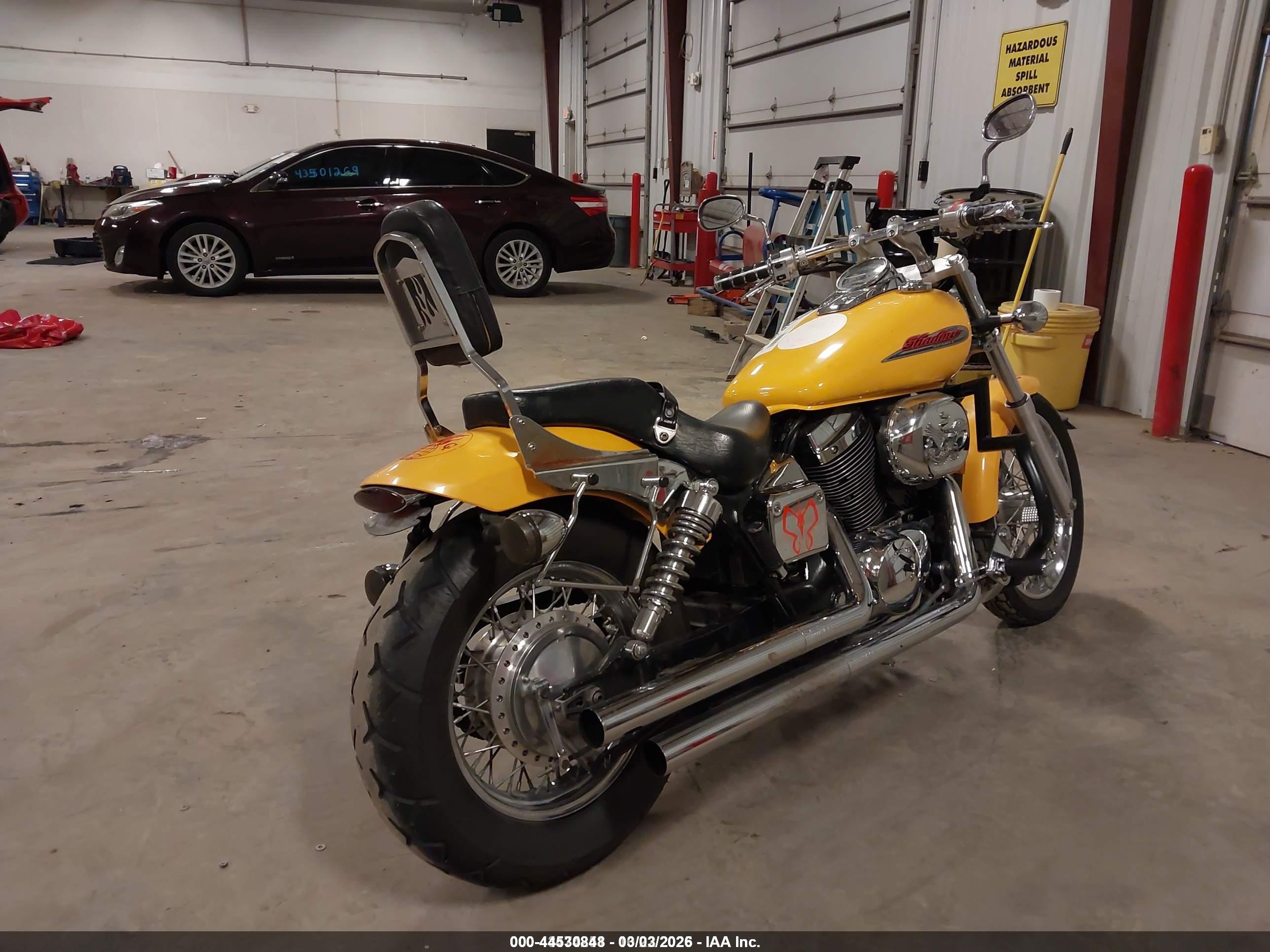 HONDA VT750 image 4