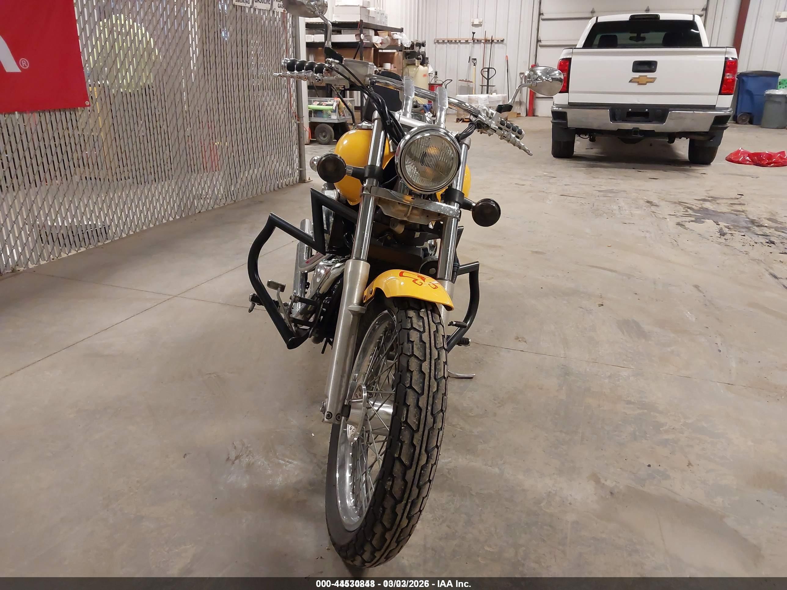 HONDA VT750 image 5