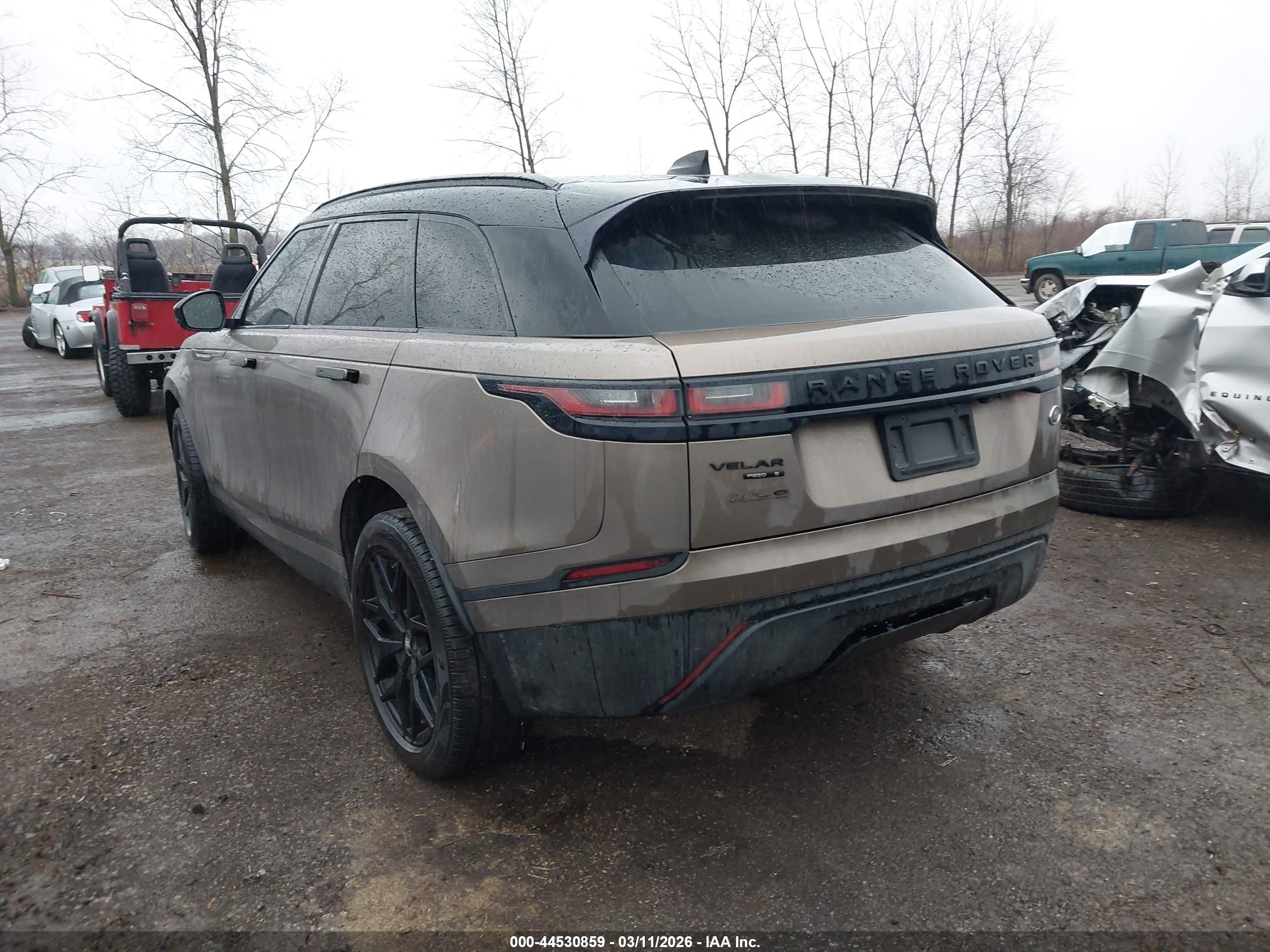 LAND ROVER image 3