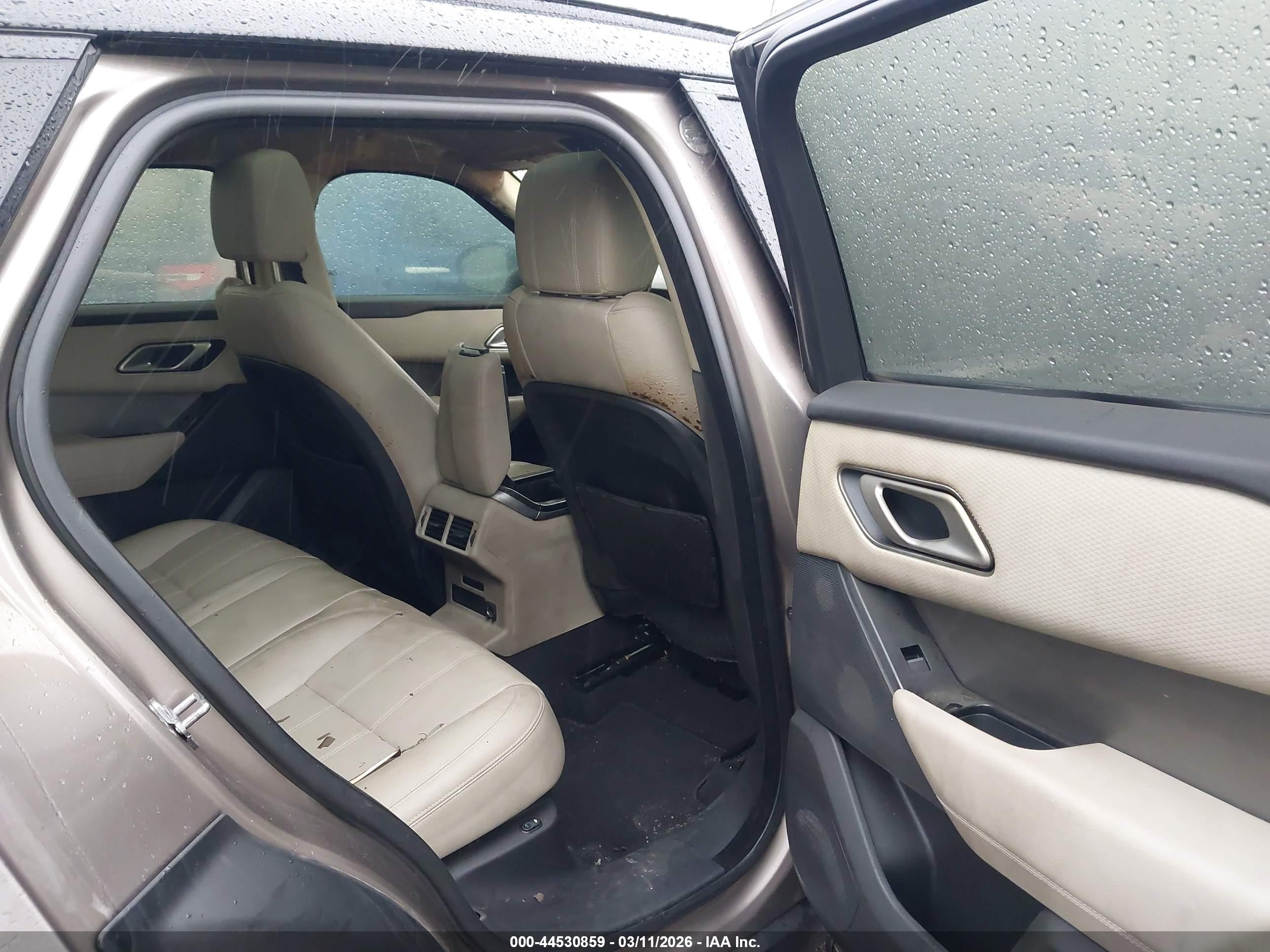 LAND ROVER image 8
