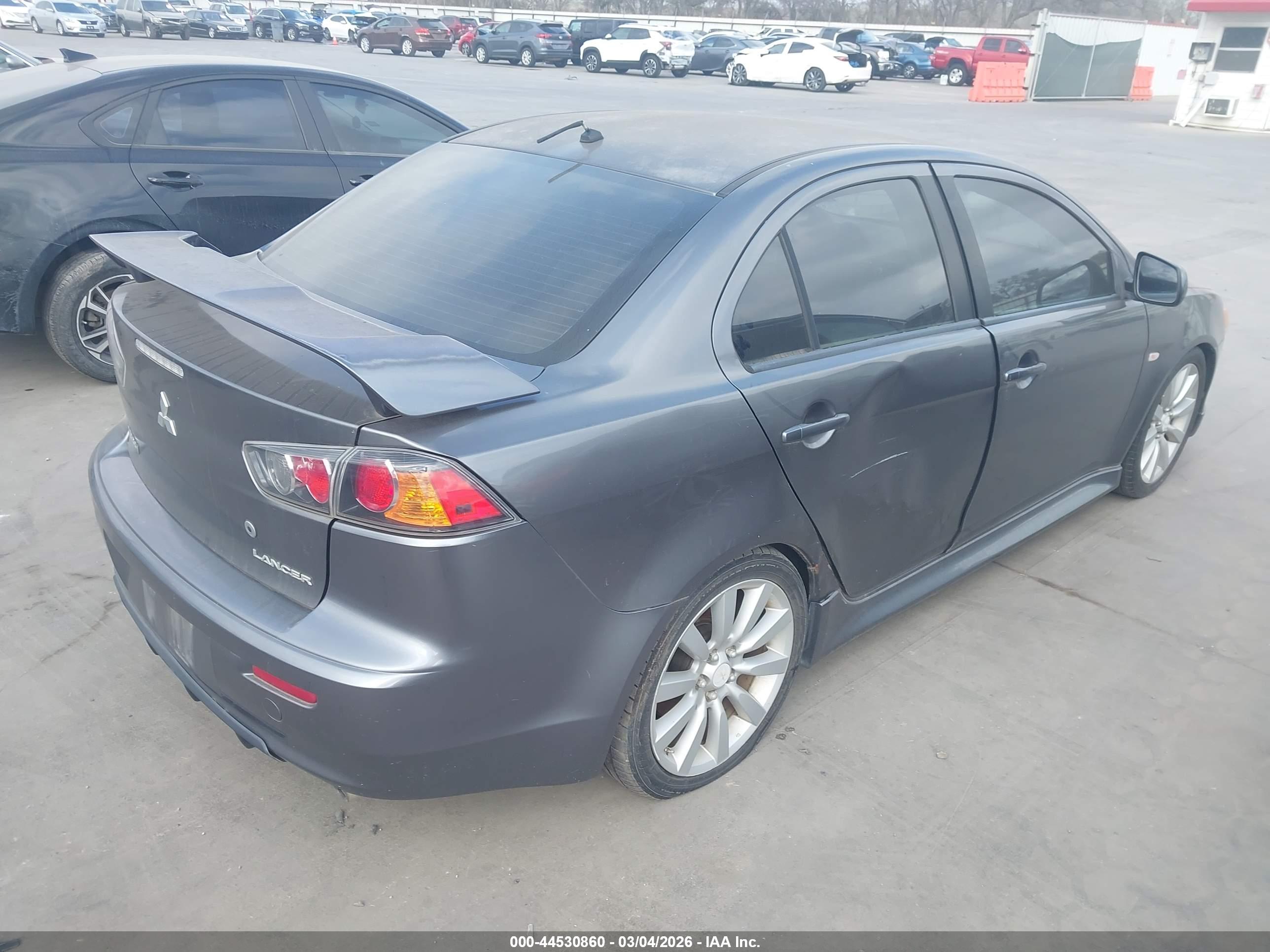 MITSUBISHI LANCER image 4