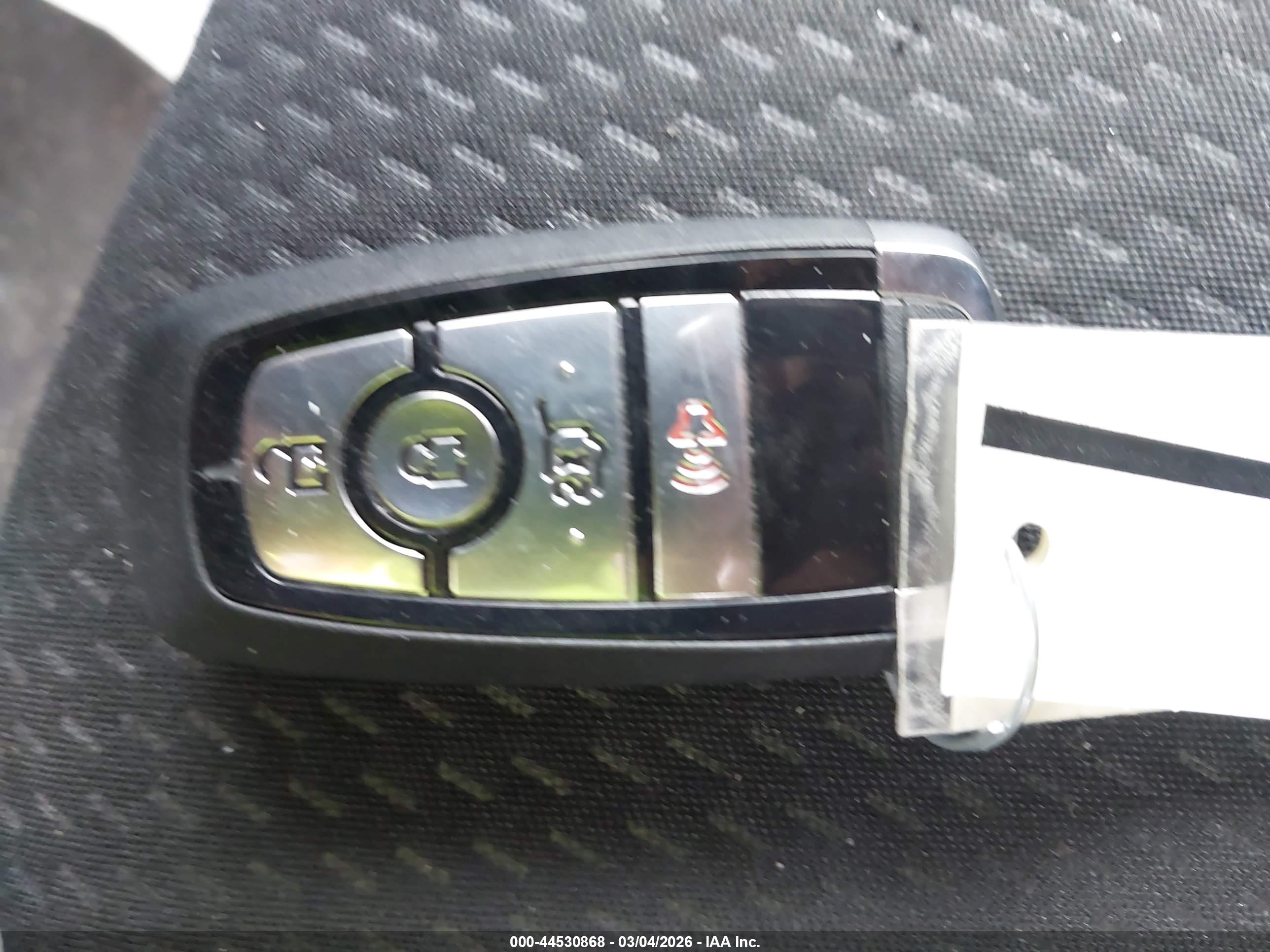 FORD ESCAPE image 11