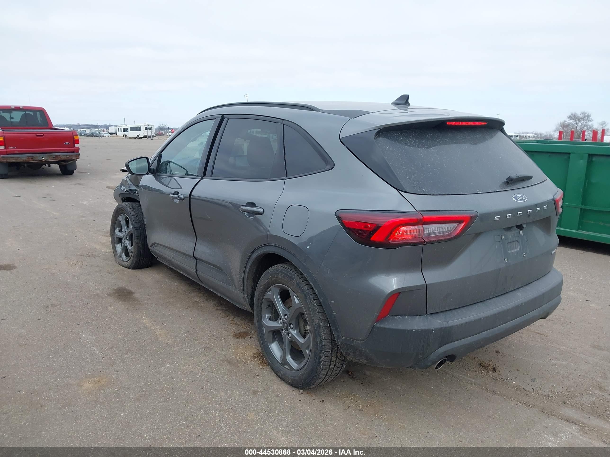 FORD ESCAPE image 3