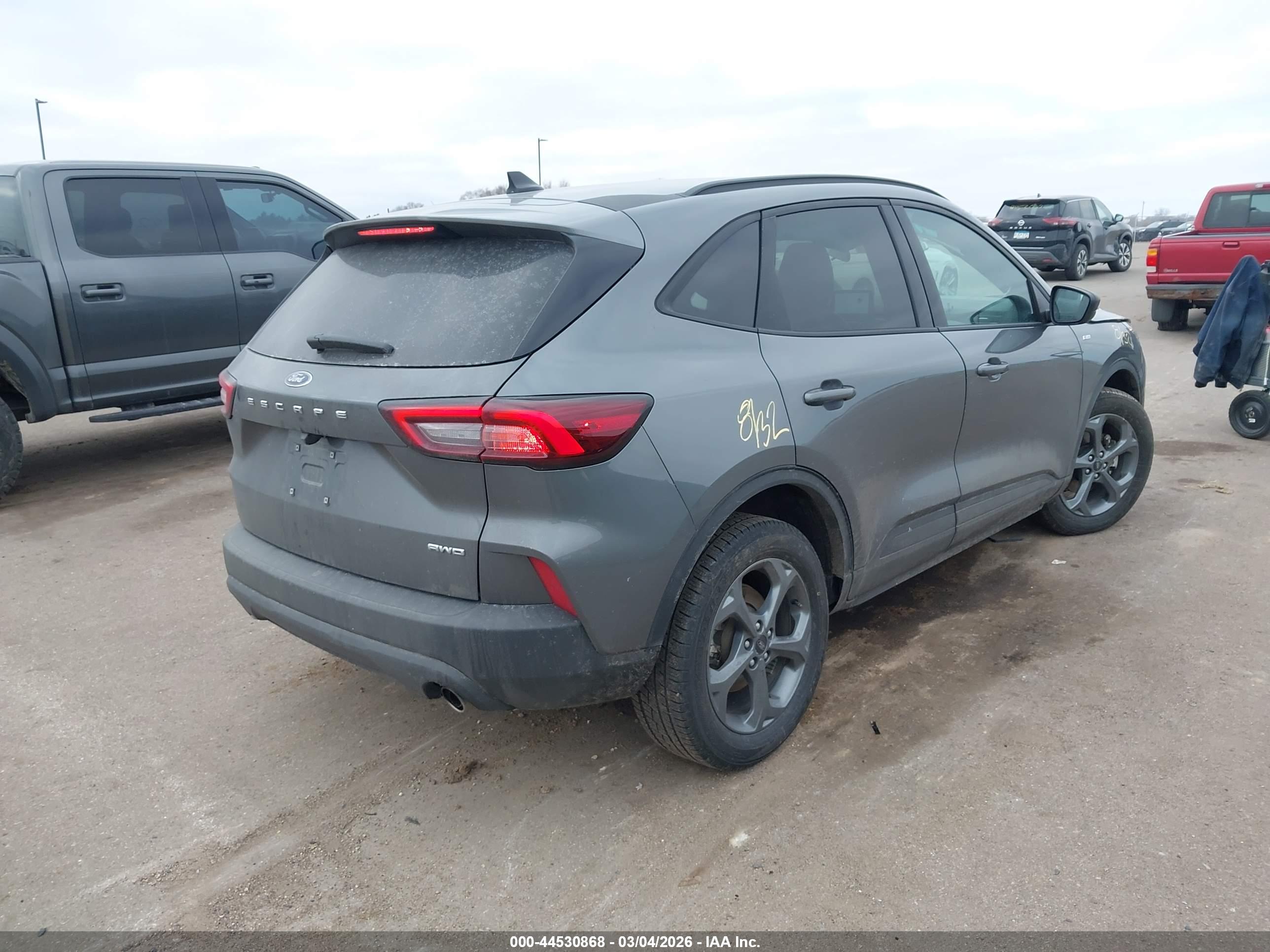 FORD ESCAPE image 4