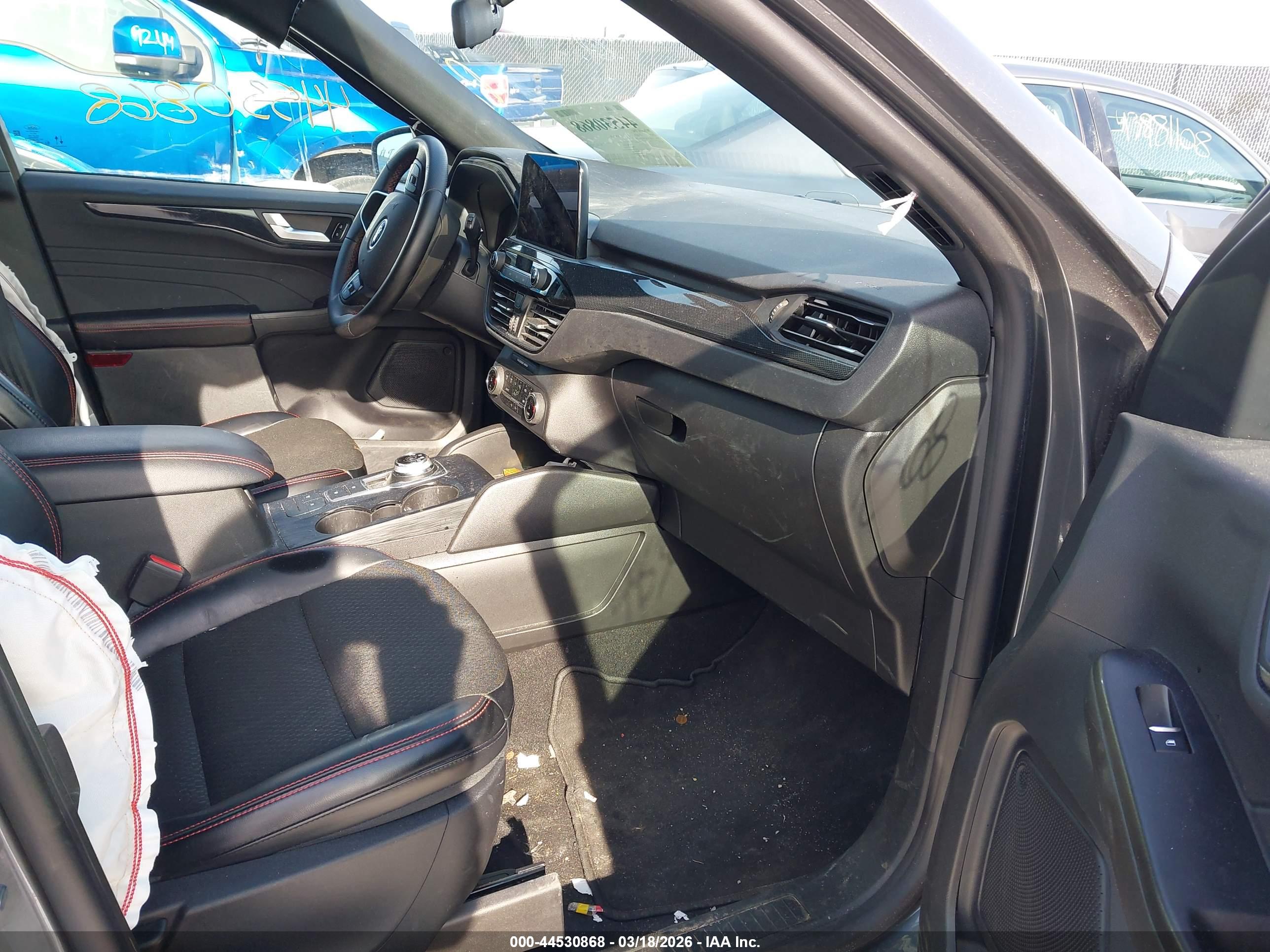 FORD ESCAPE image 5