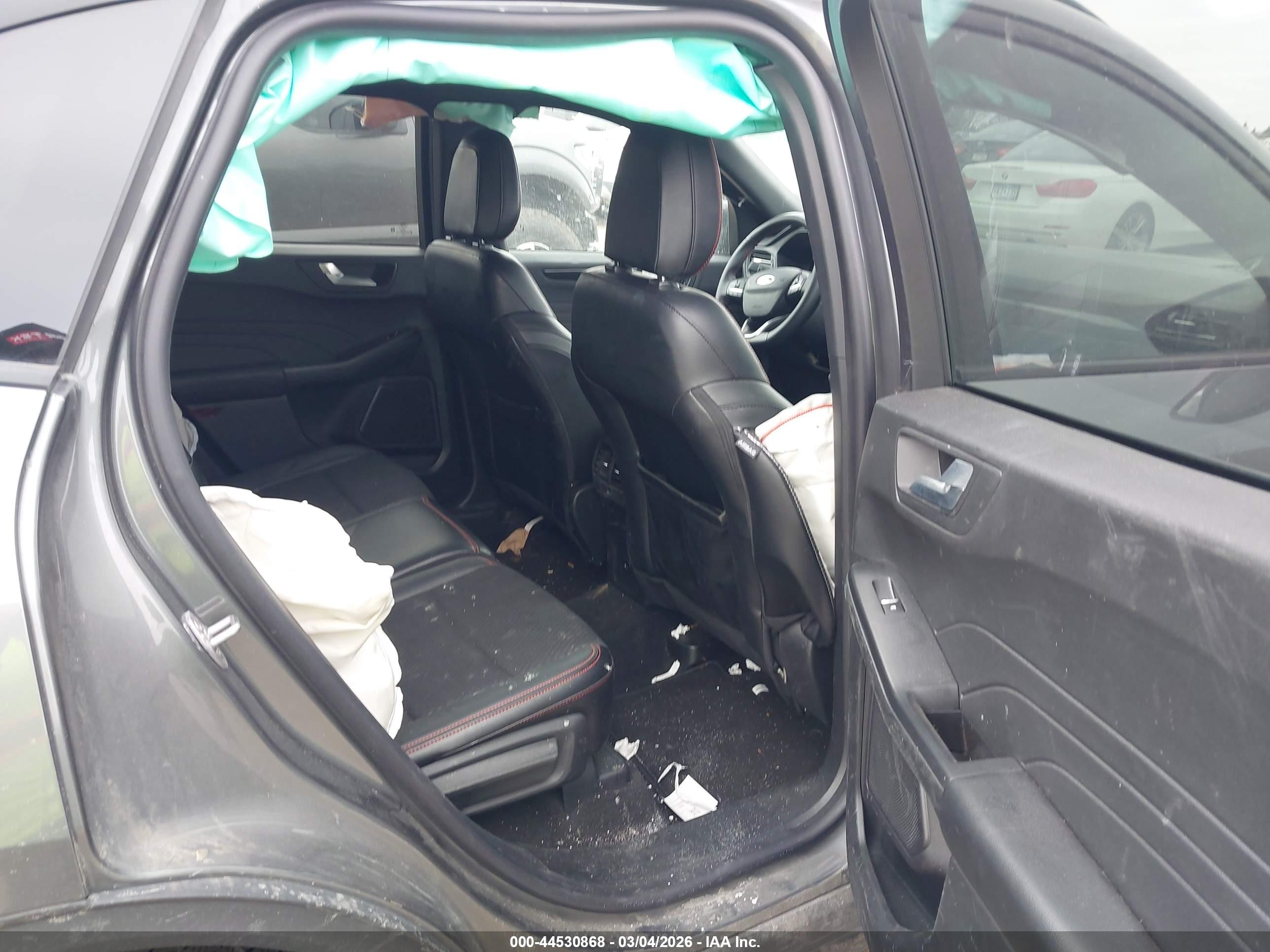 FORD ESCAPE image 8