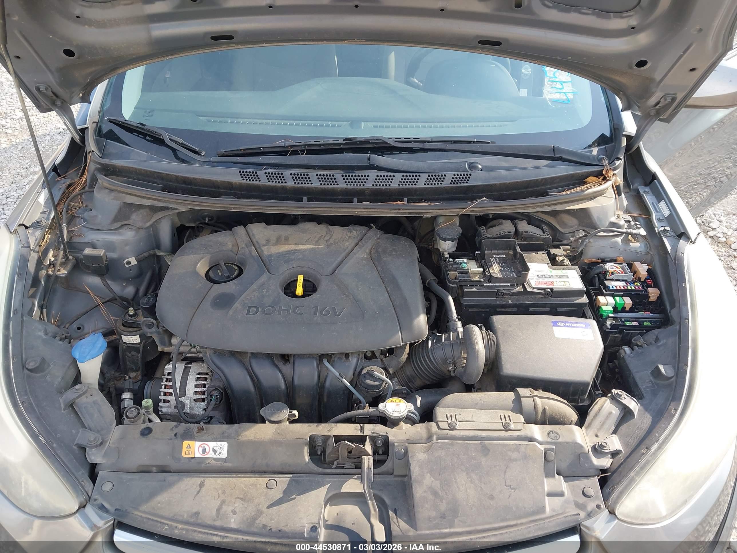 HYUNDAI ELANTRA image 10
