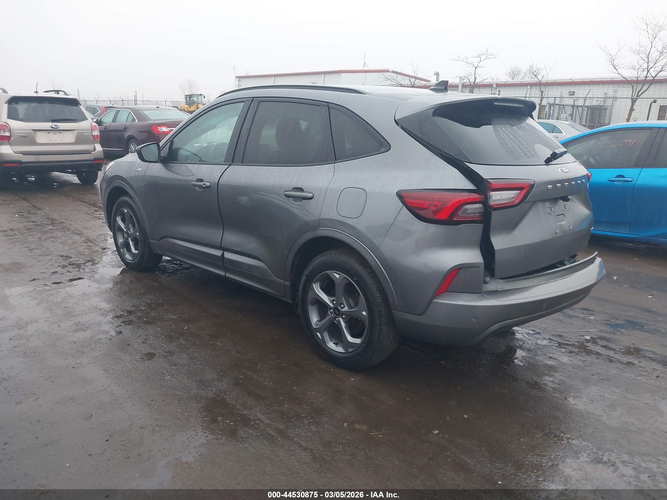 FORD ESCAPE image 3