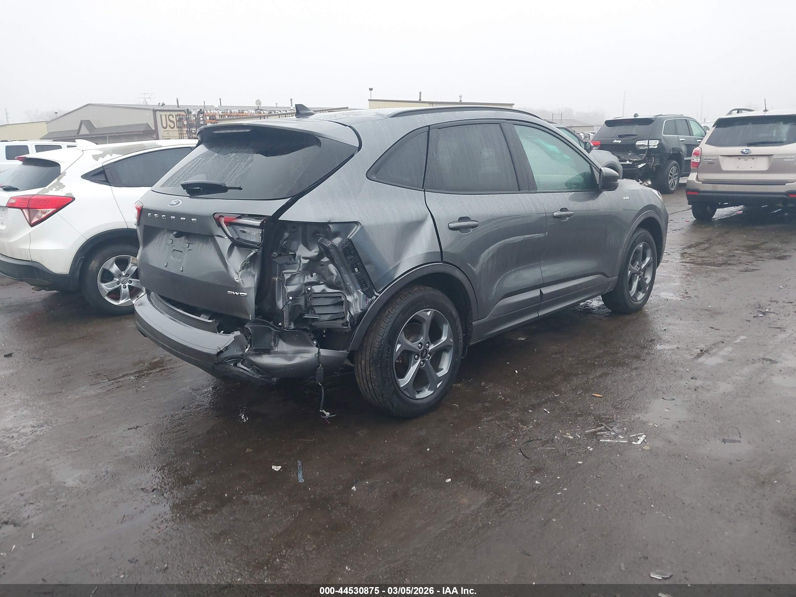 FORD ESCAPE image 4