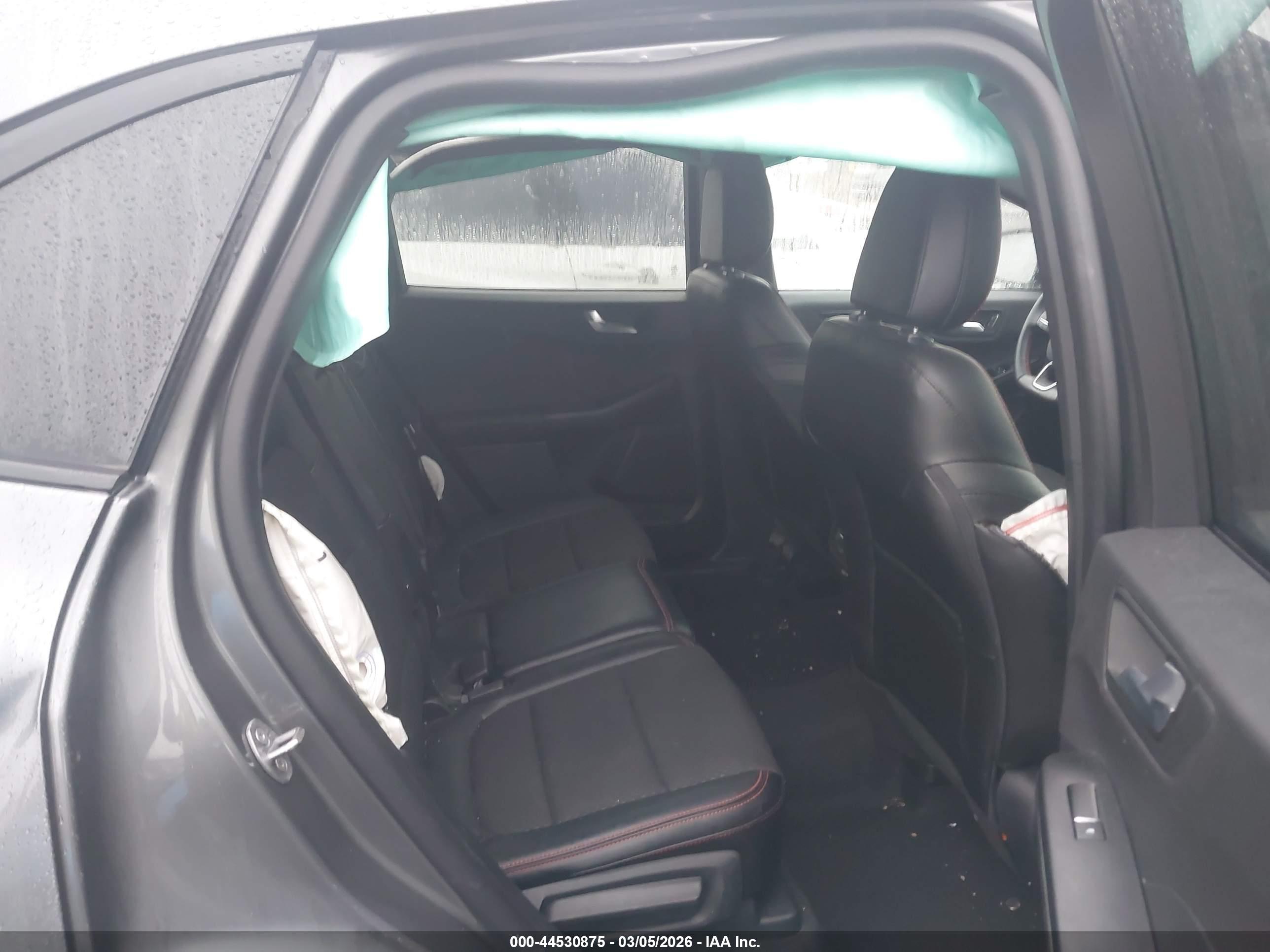 FORD ESCAPE image 8