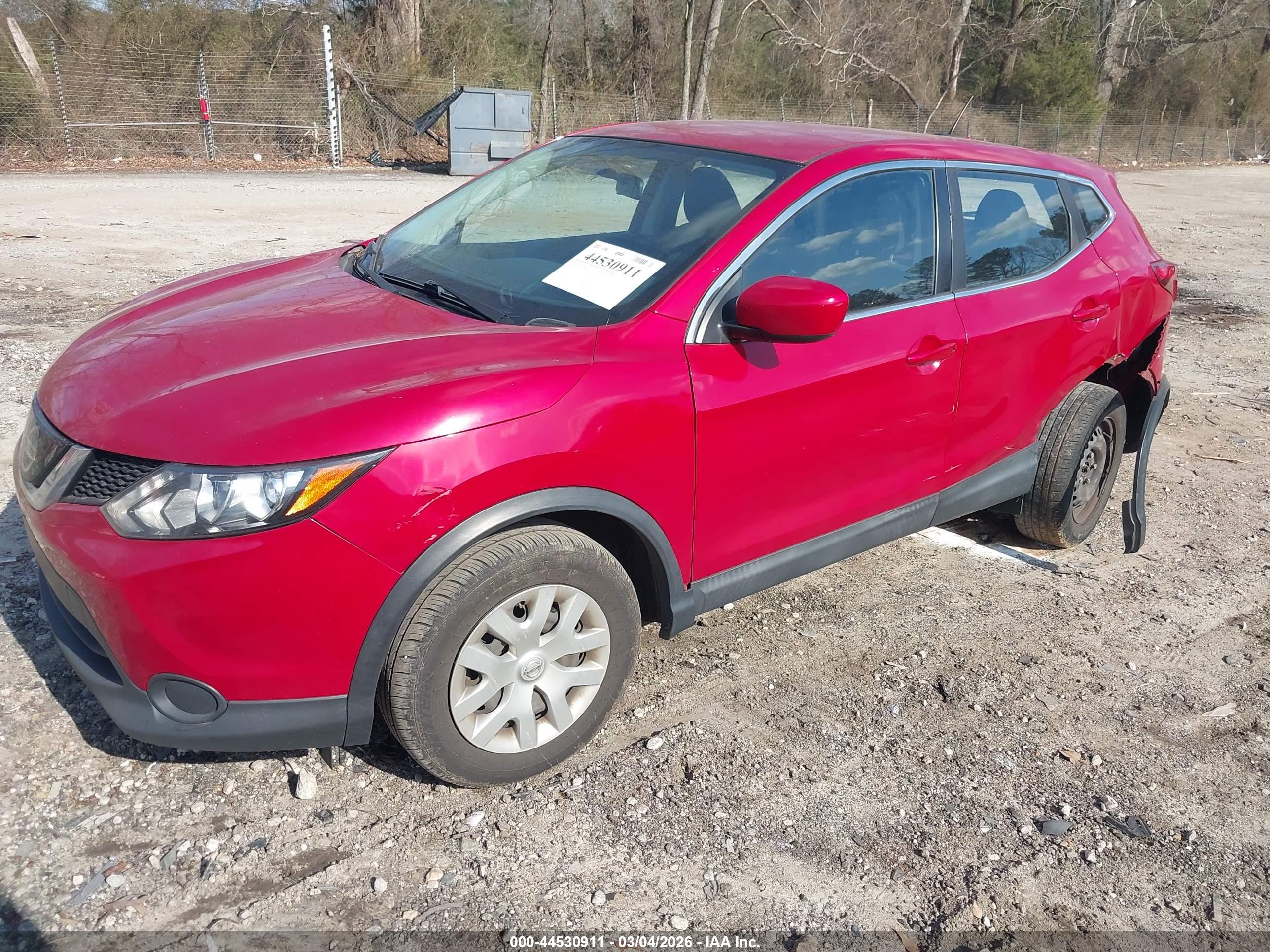 NISSAN ROGUE image 2