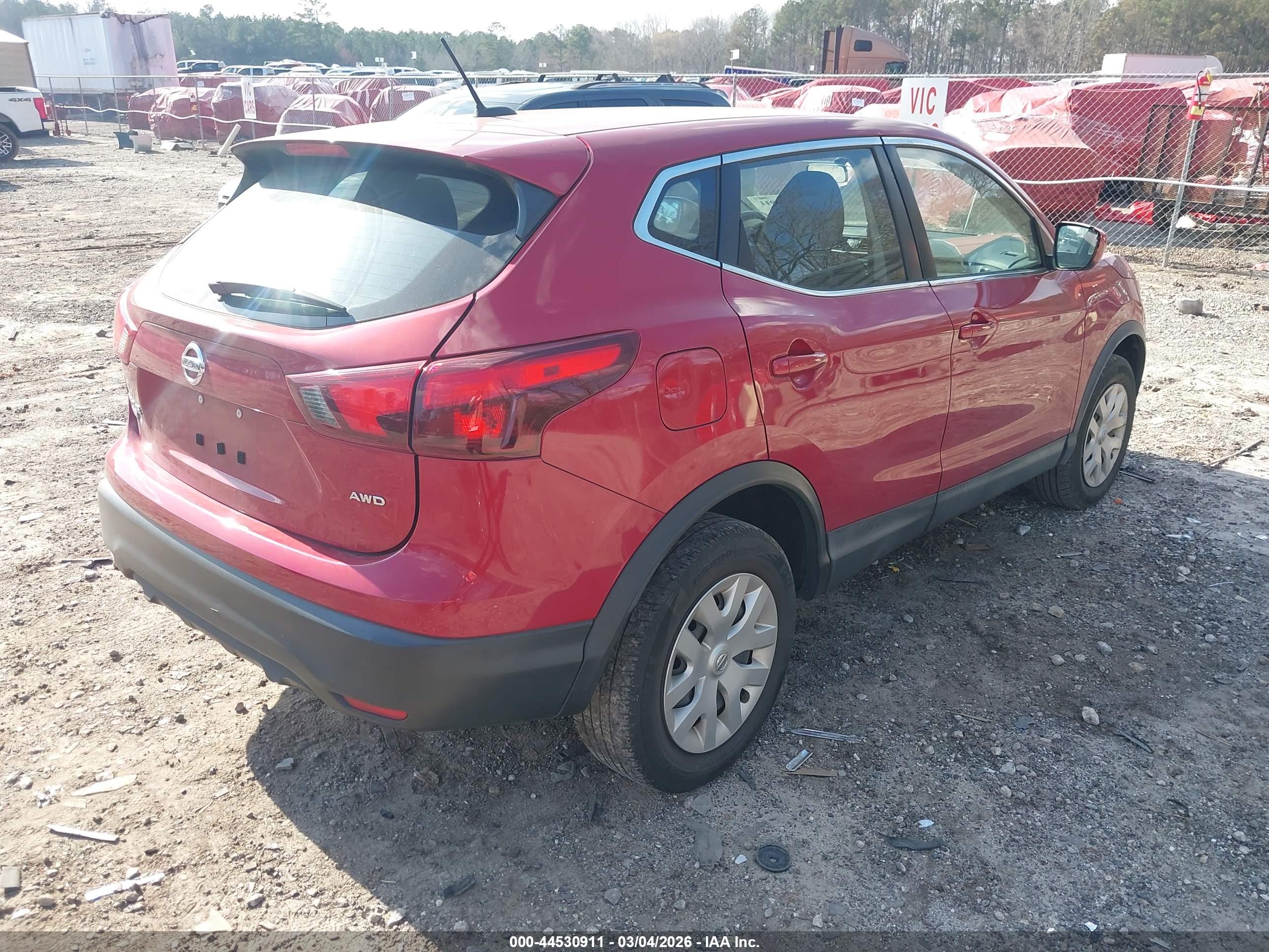 NISSAN ROGUE image 4