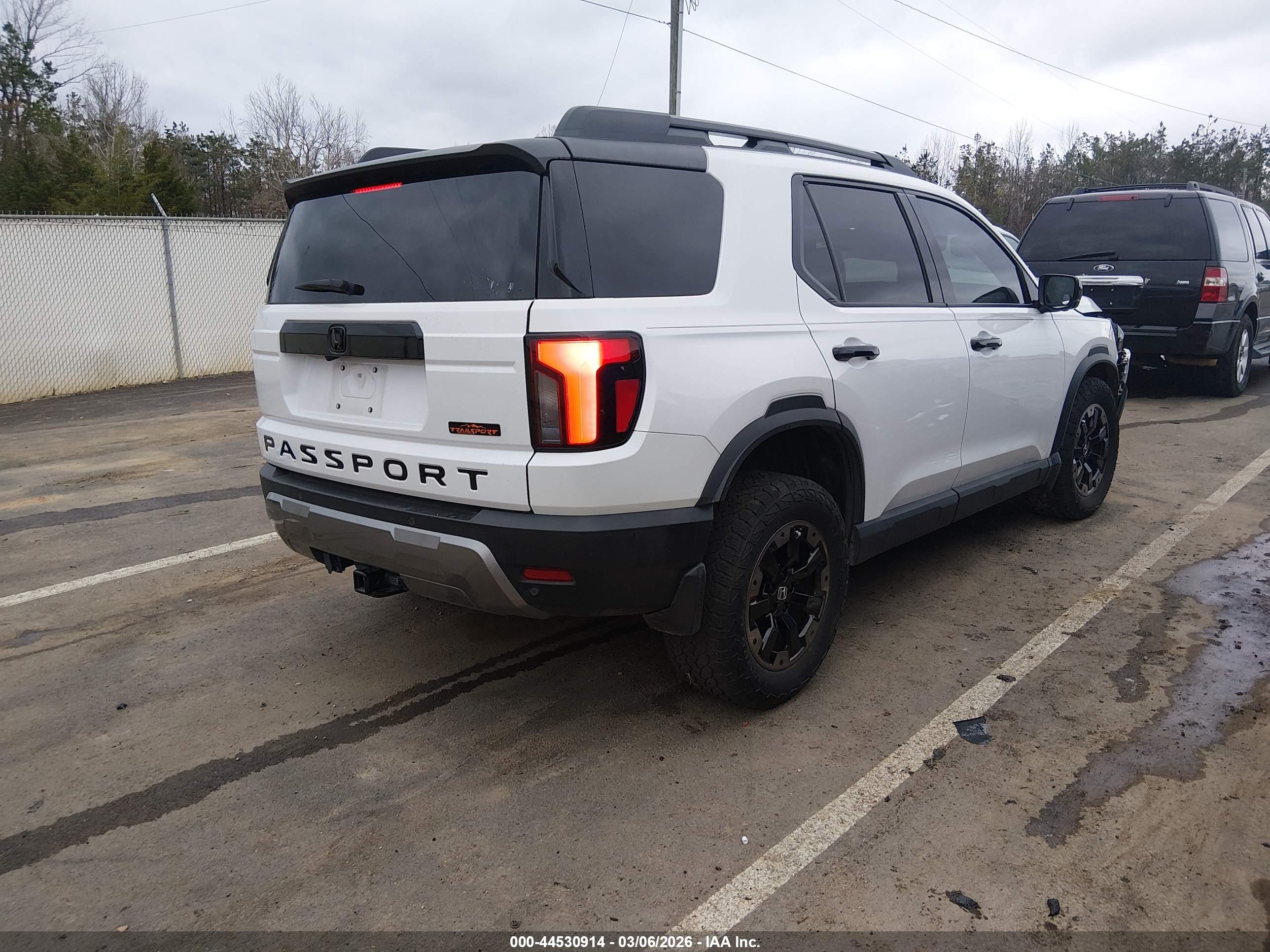HONDA PASSPORT image 4