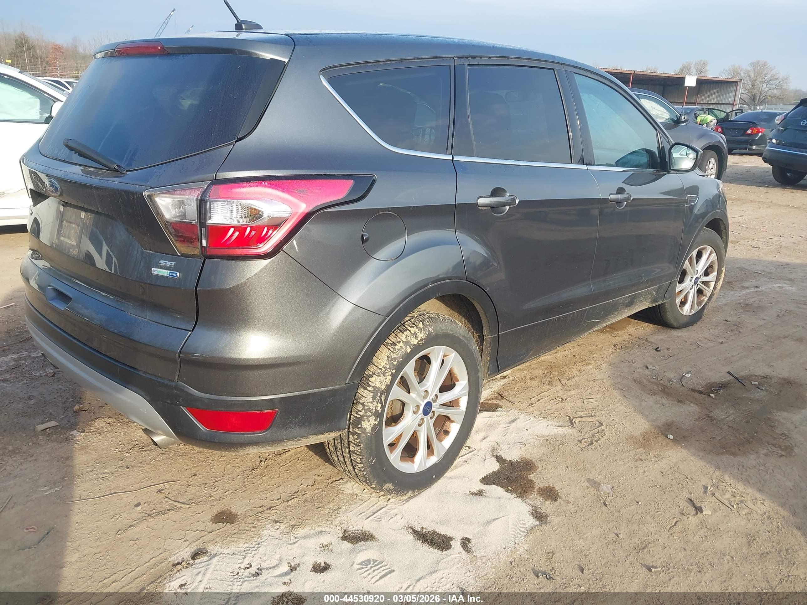 FORD ESCAPE image 4