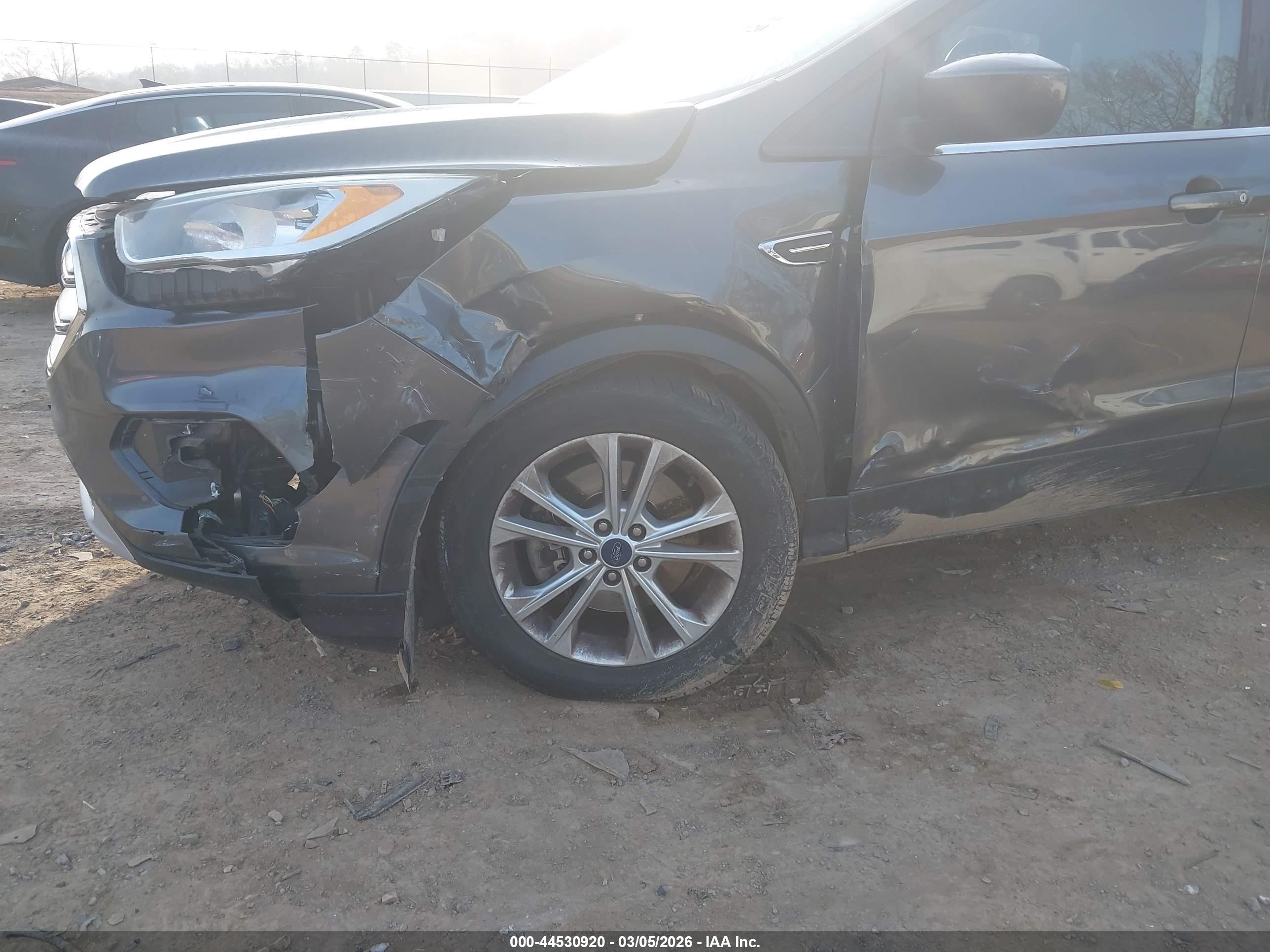 FORD ESCAPE image 6