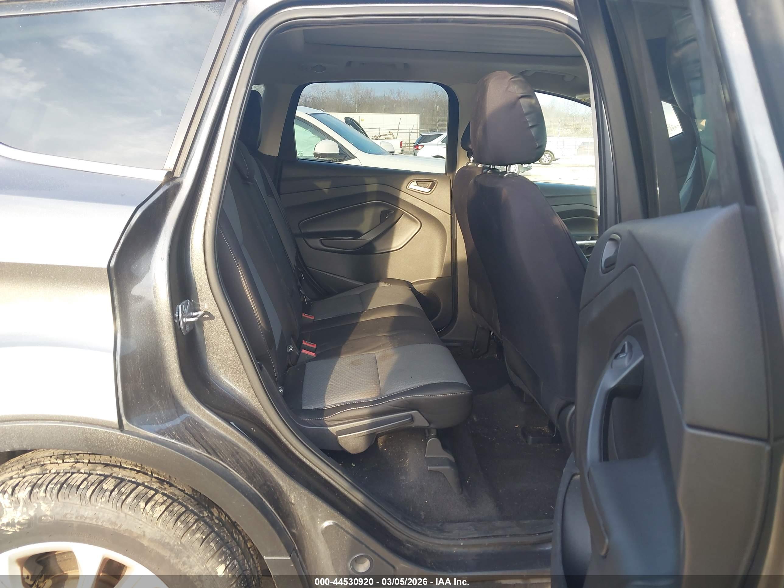 FORD ESCAPE image 8