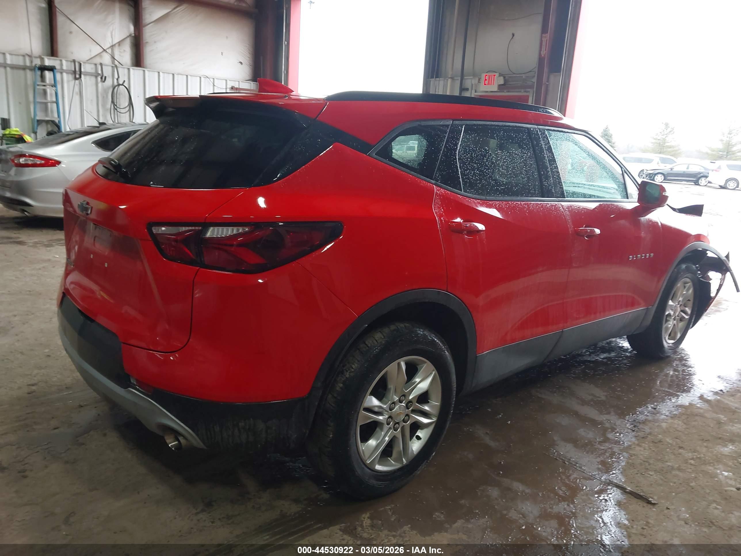 CHEVROLET BLAZER image 4