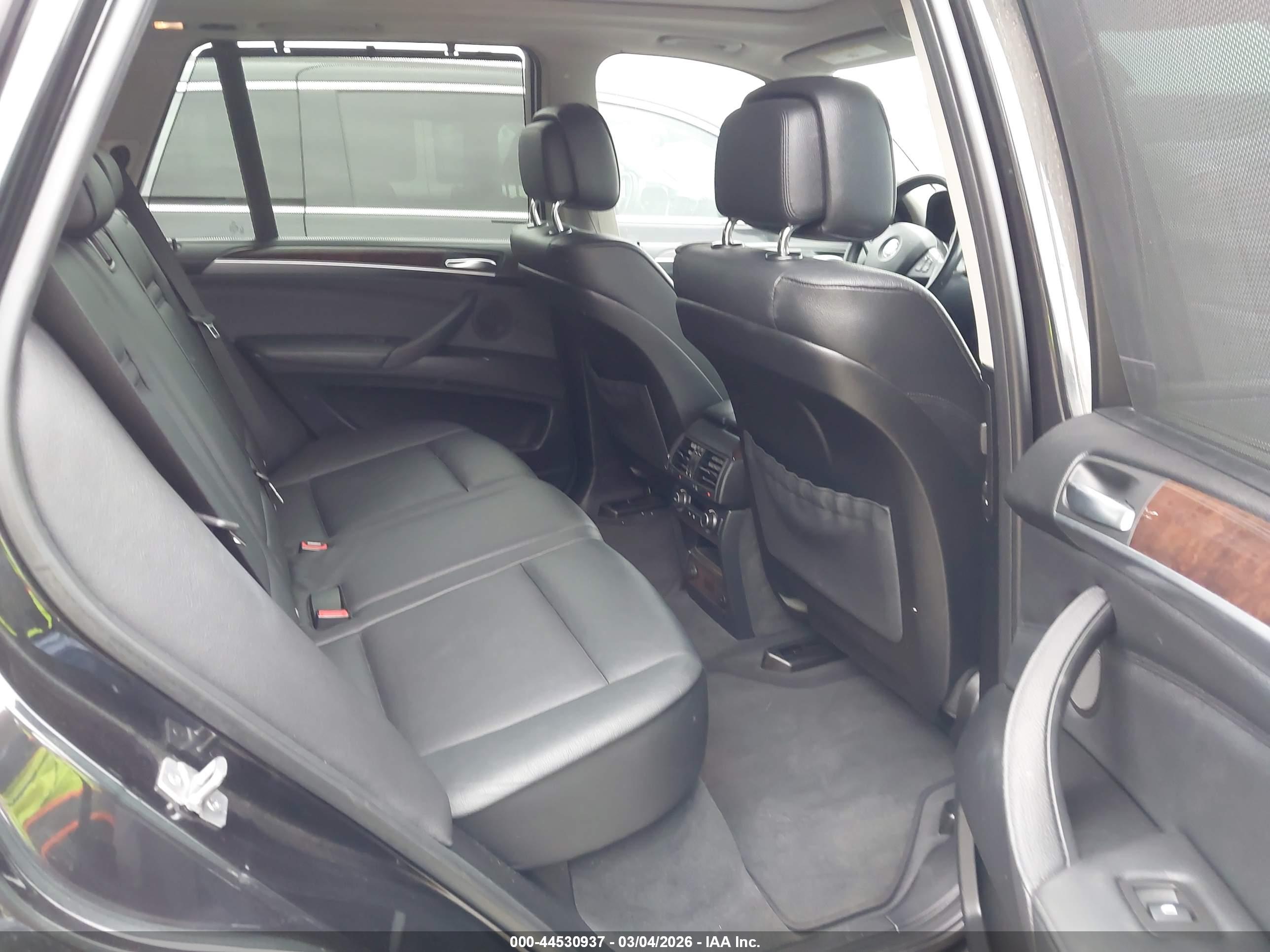 BMW X5 image 8