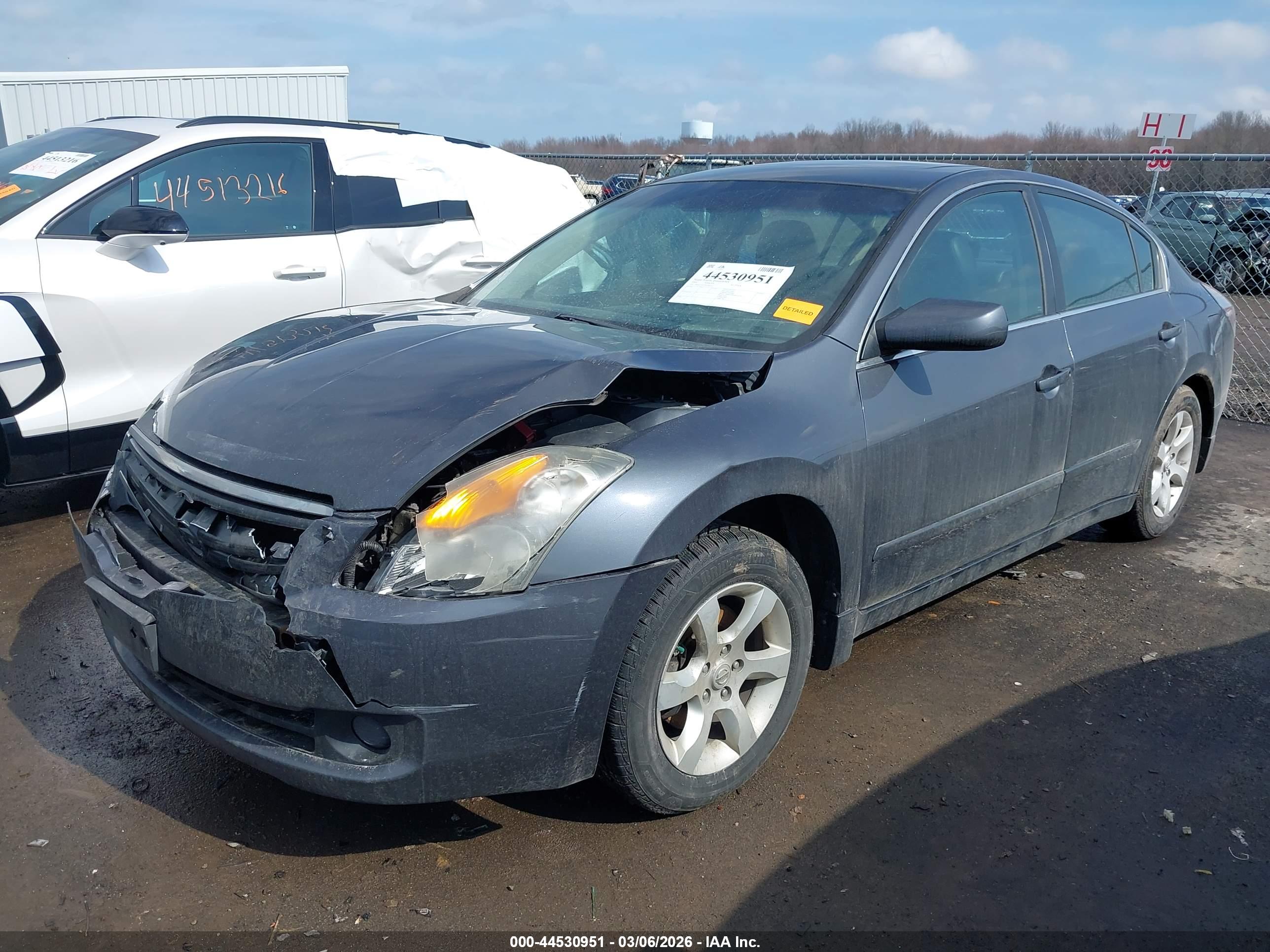 NISSAN ALTIMA image 2