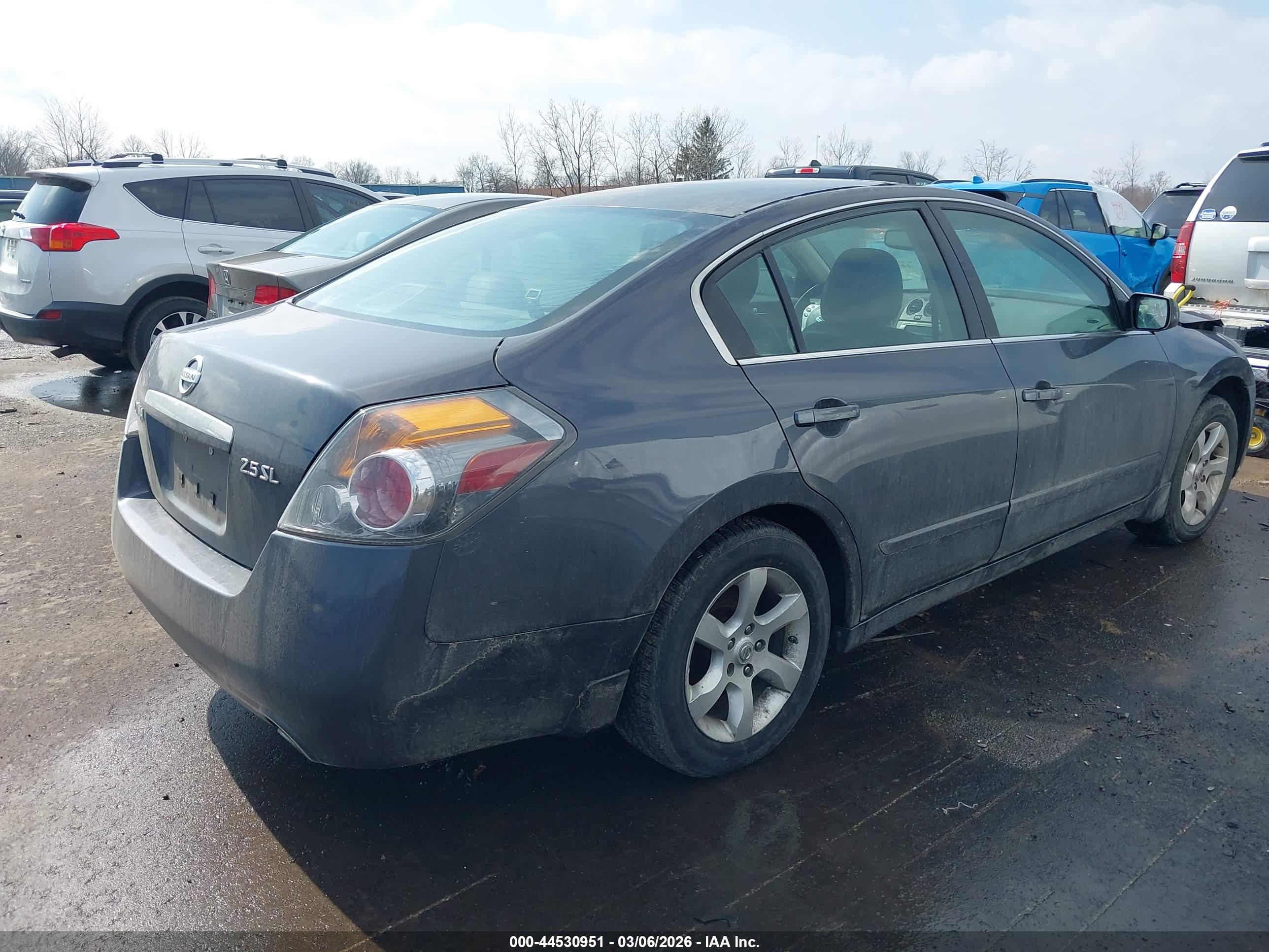 NISSAN ALTIMA image 4
