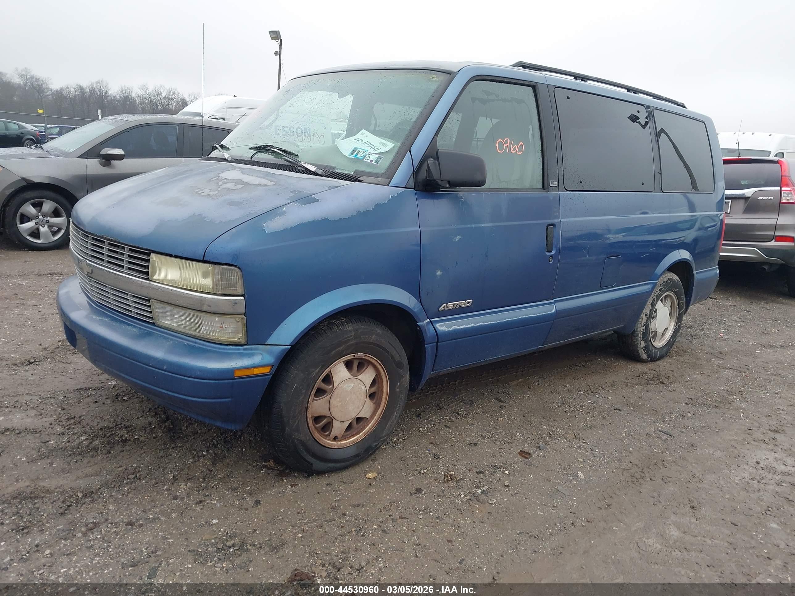 CHEVROLET ASTRO image 2