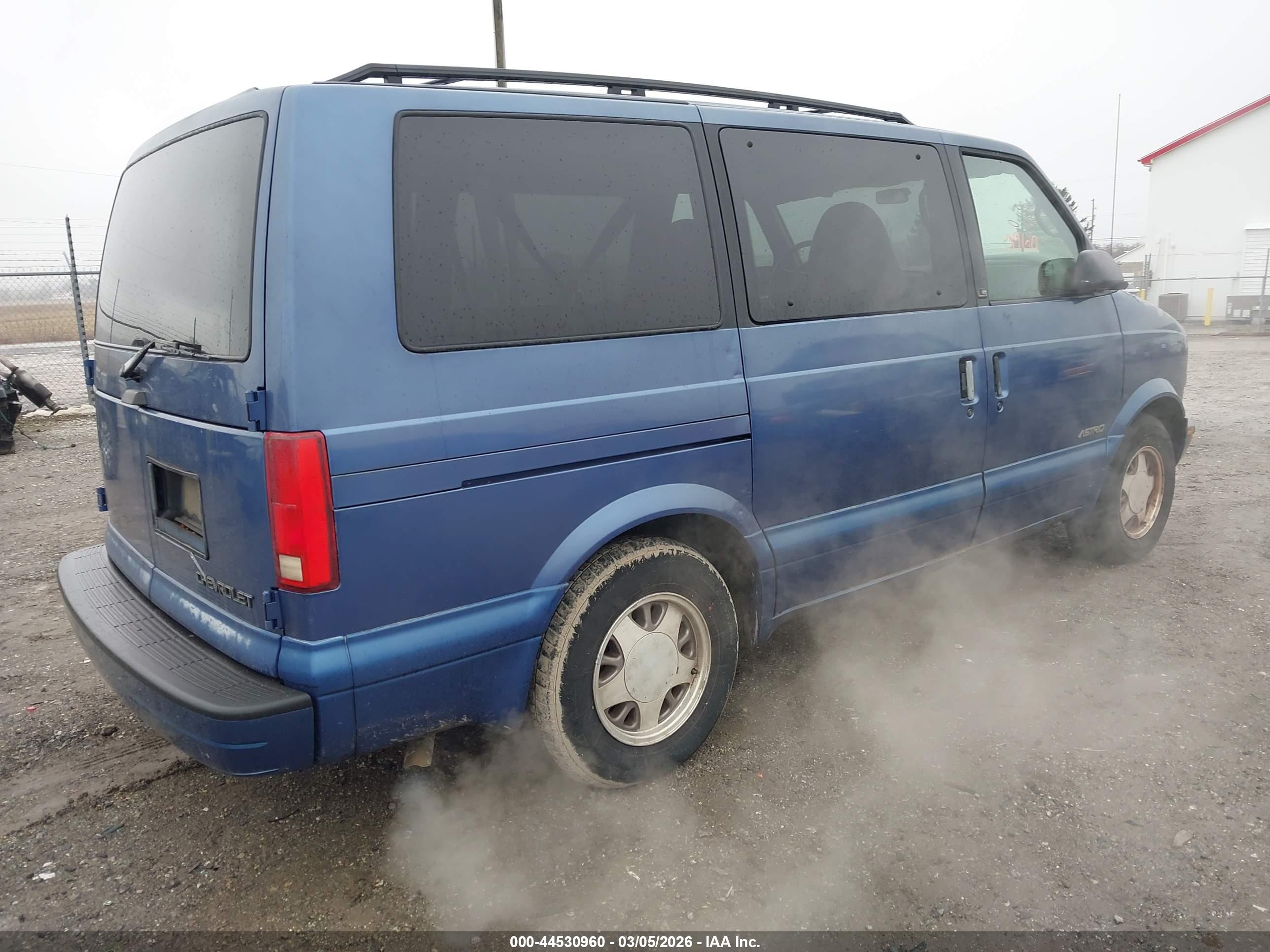 CHEVROLET ASTRO image 4
