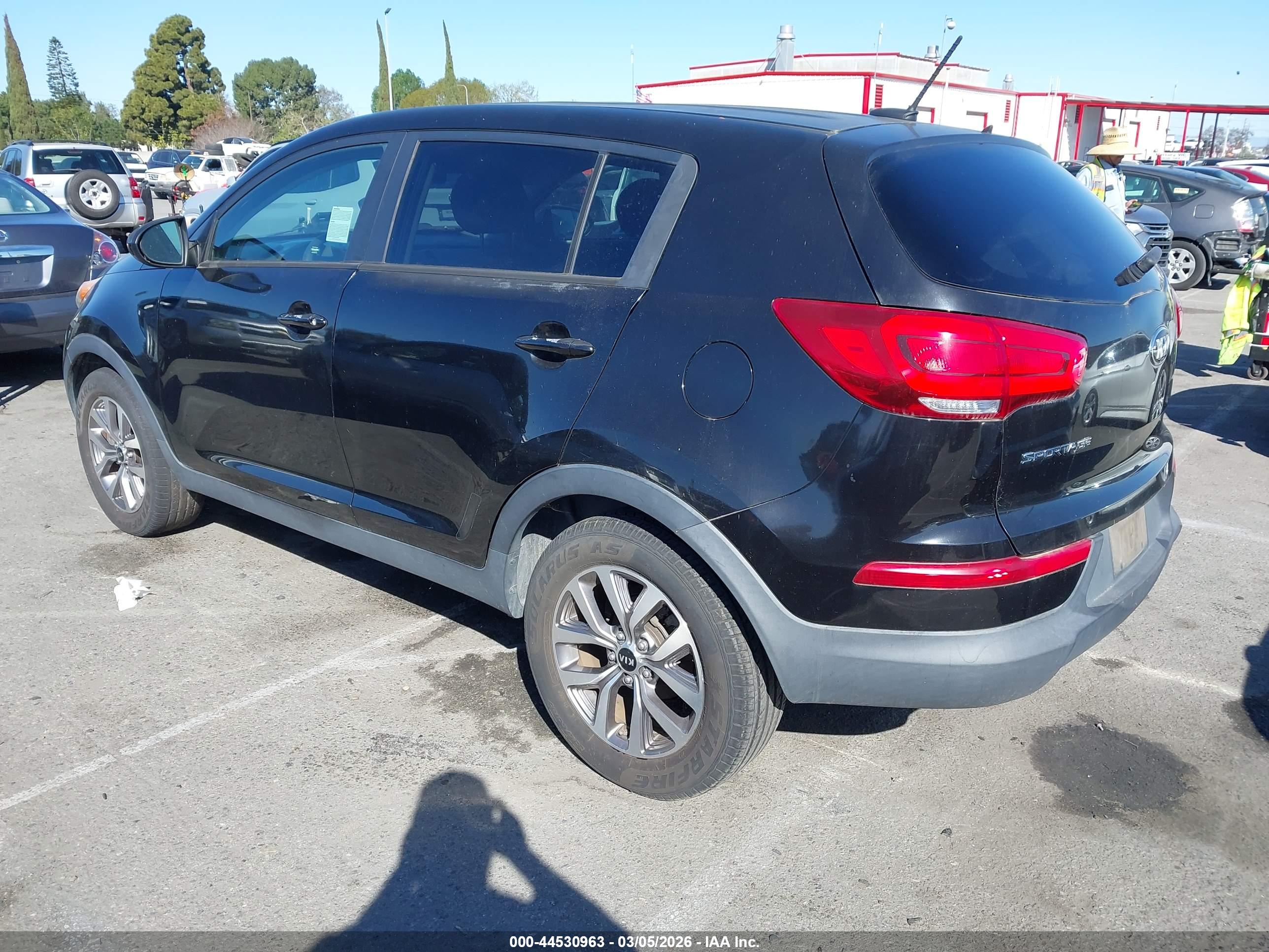 KIA SPORTAGE image 3