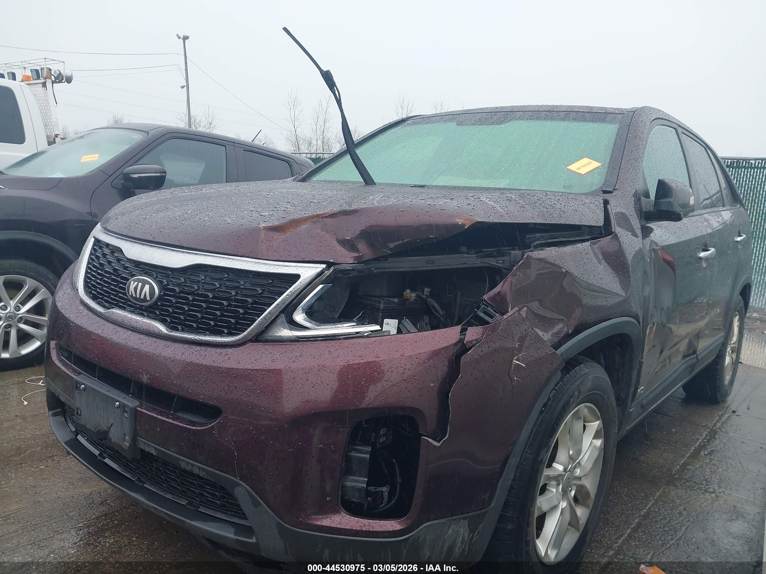 KIA SORENTO image 2