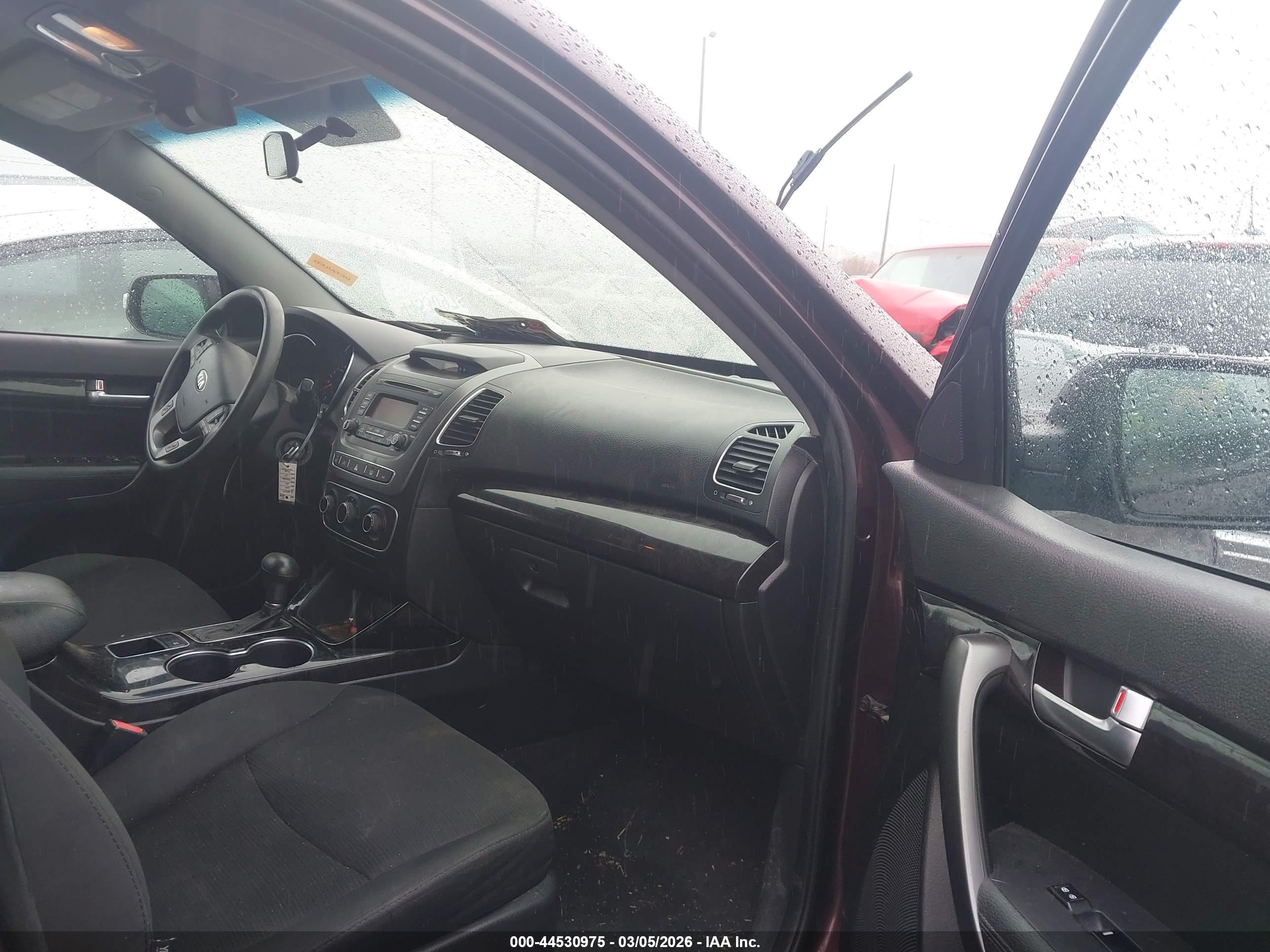KIA SORENTO image 5