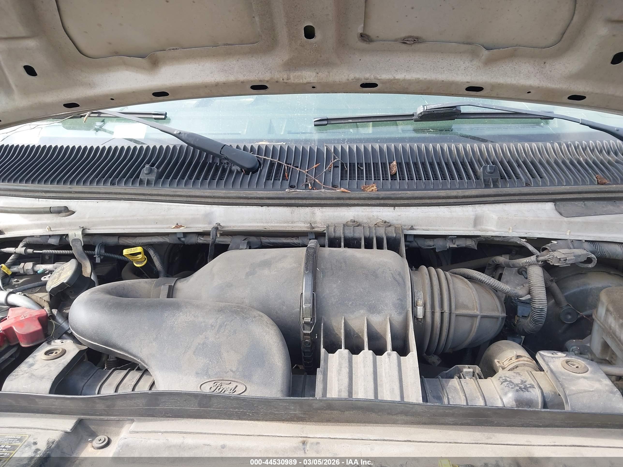 FORD E-250 image 10