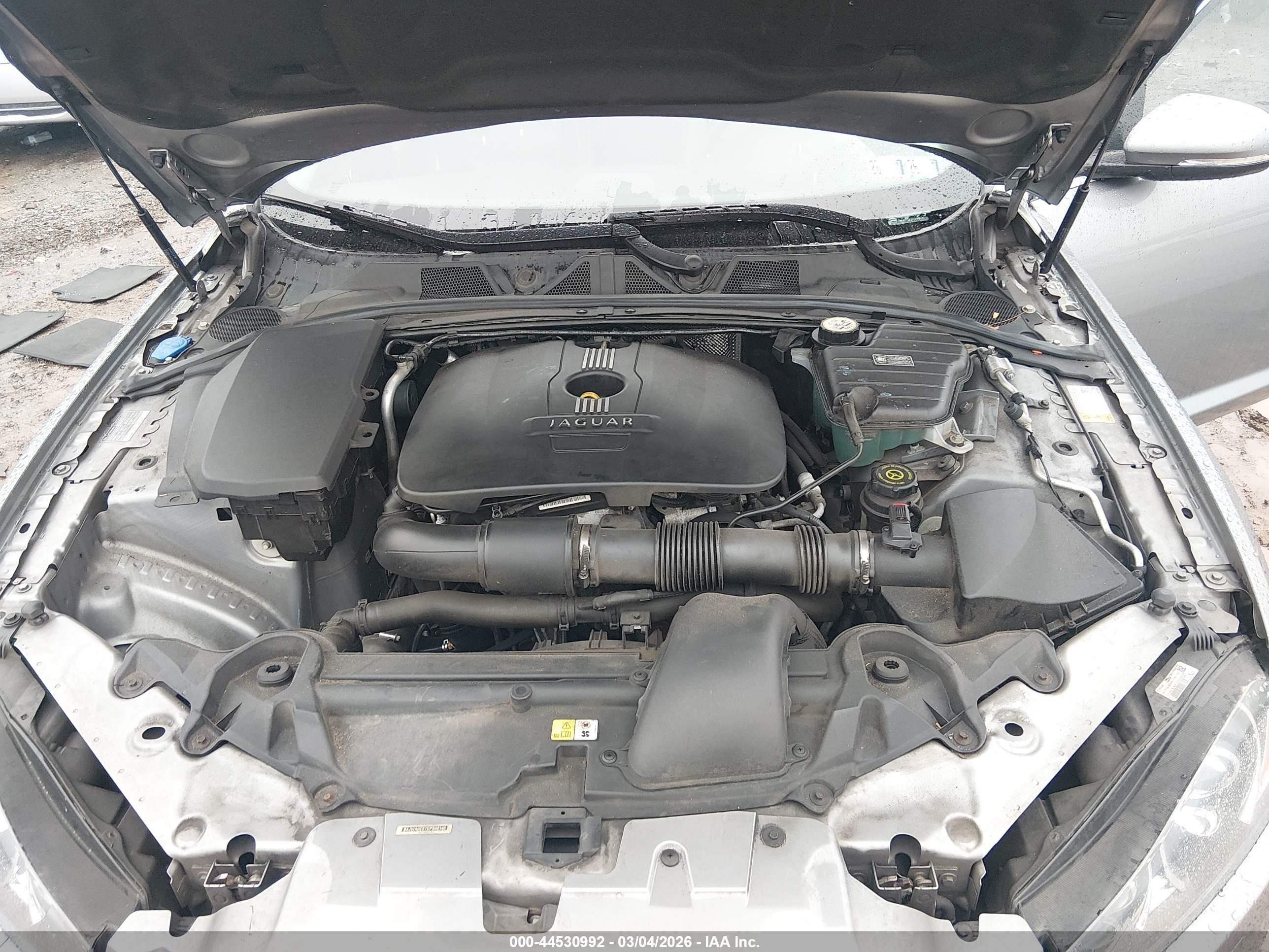 JAGUAR XF image 10