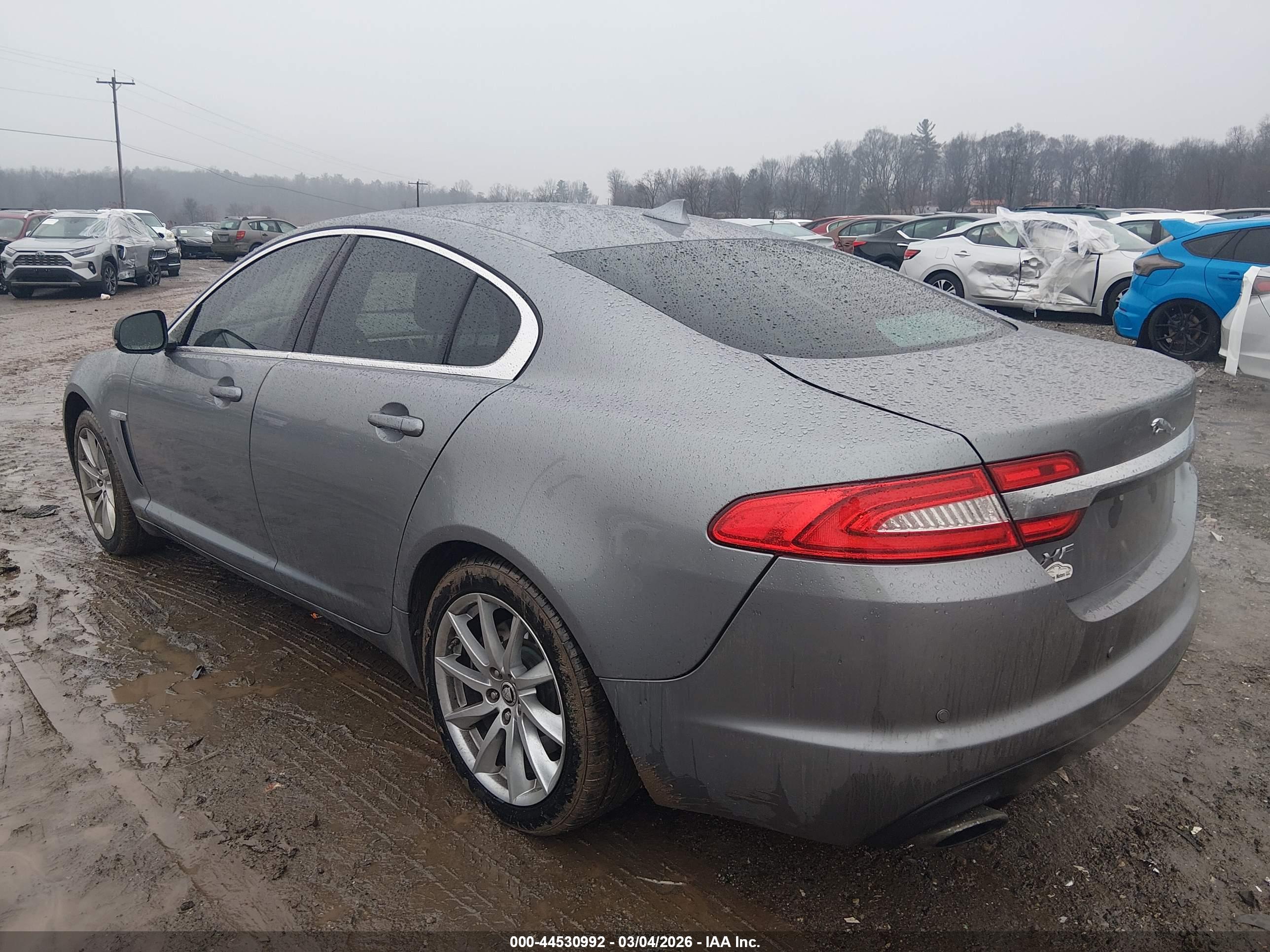 JAGUAR XF image 3