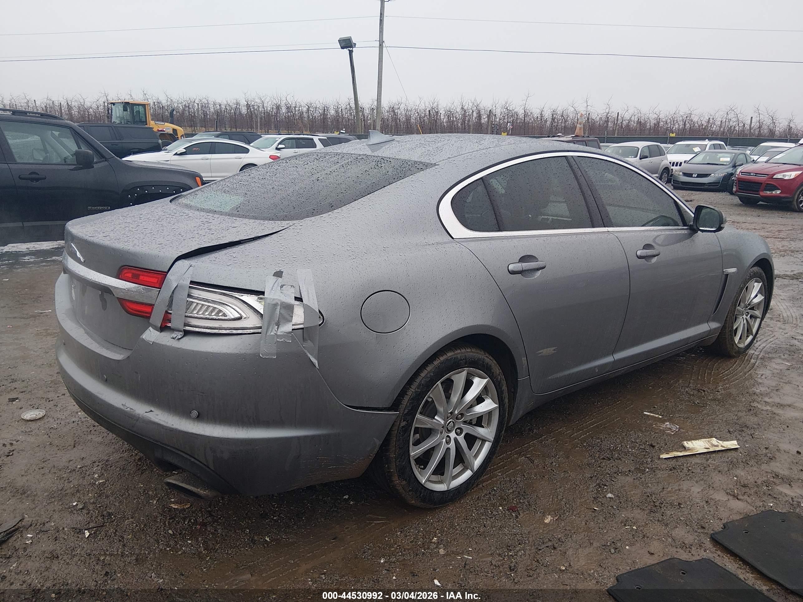 JAGUAR XF image 4