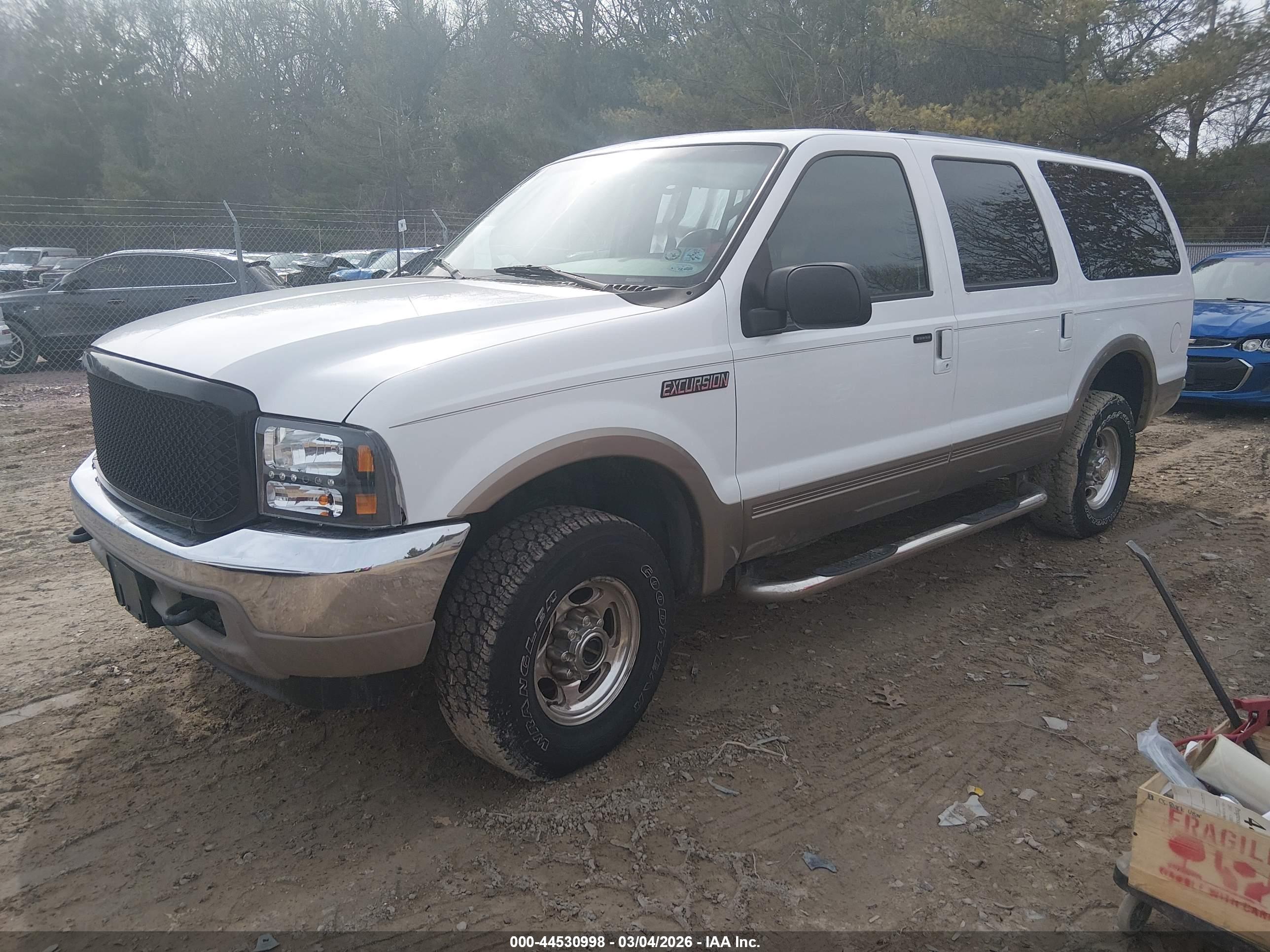 FORD EXCURSION image 2