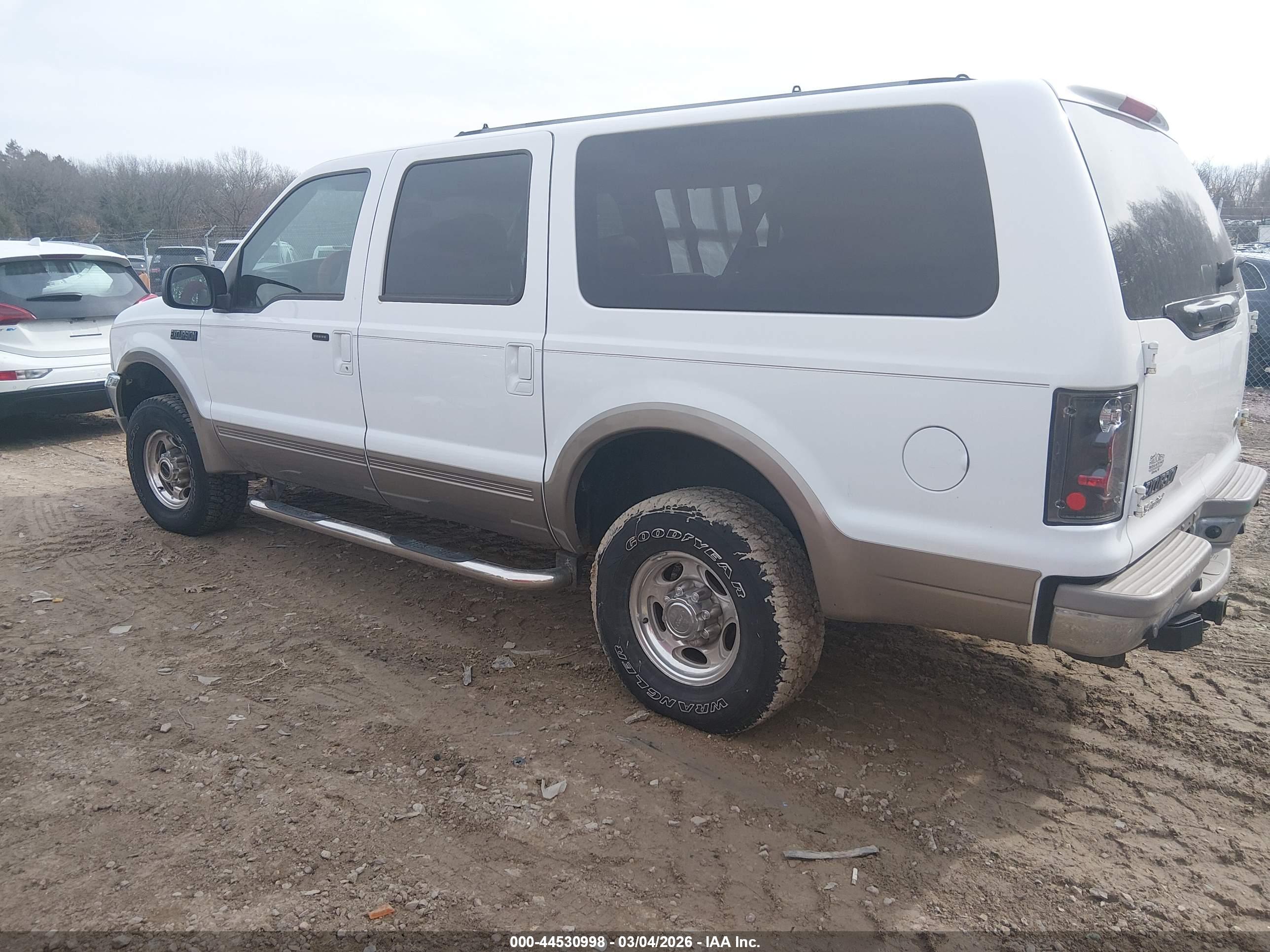 FORD EXCURSION image 3
