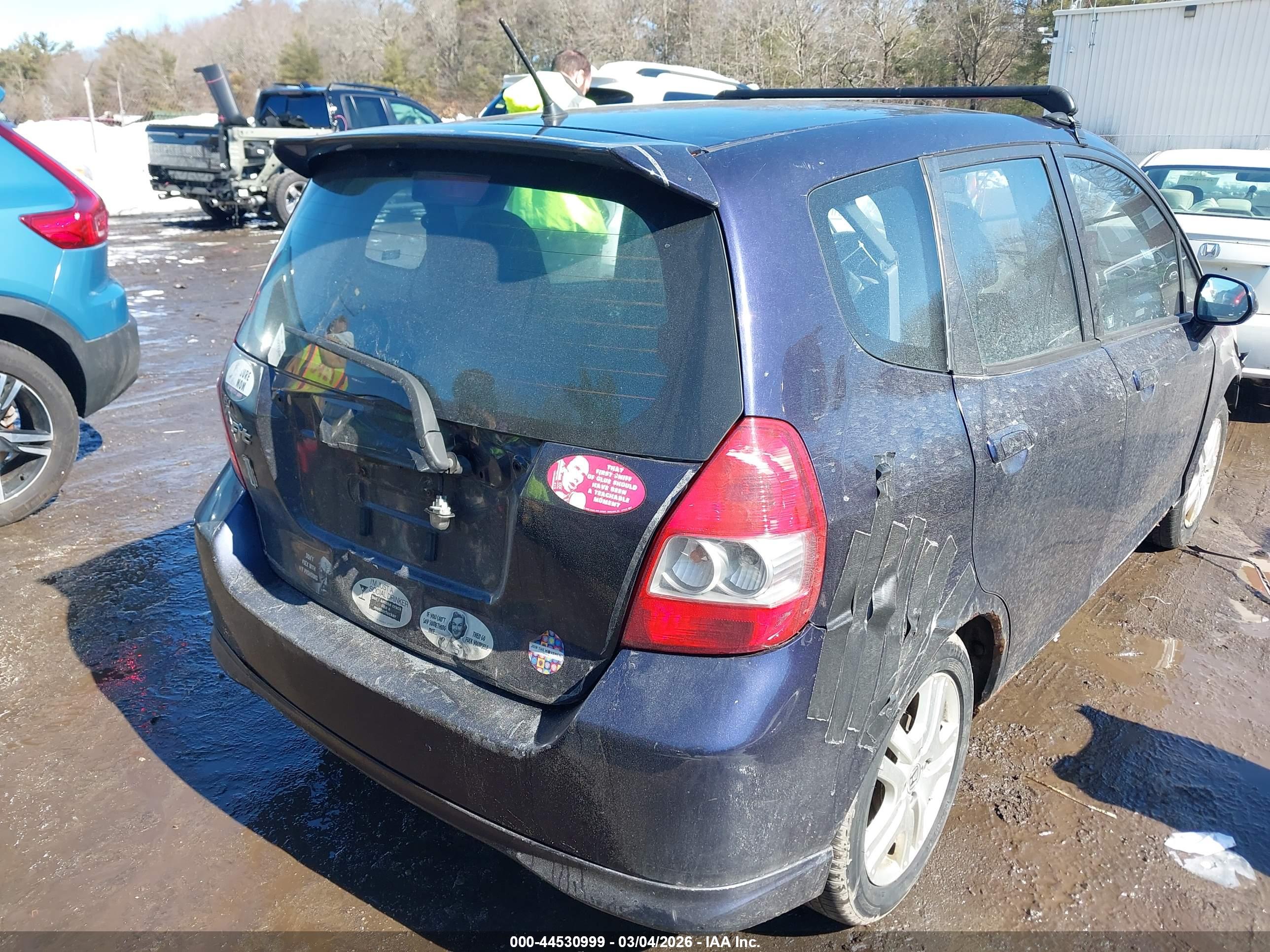 HONDA FIT image 4