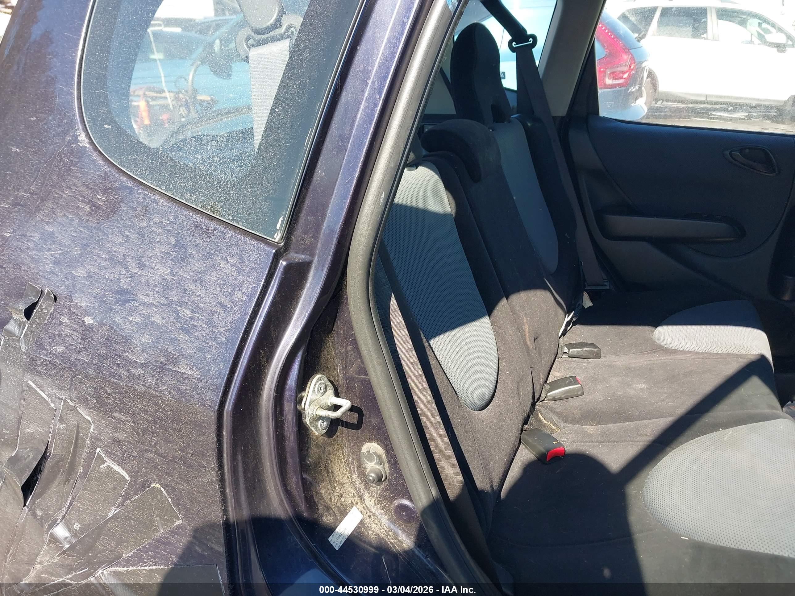 HONDA FIT image 8